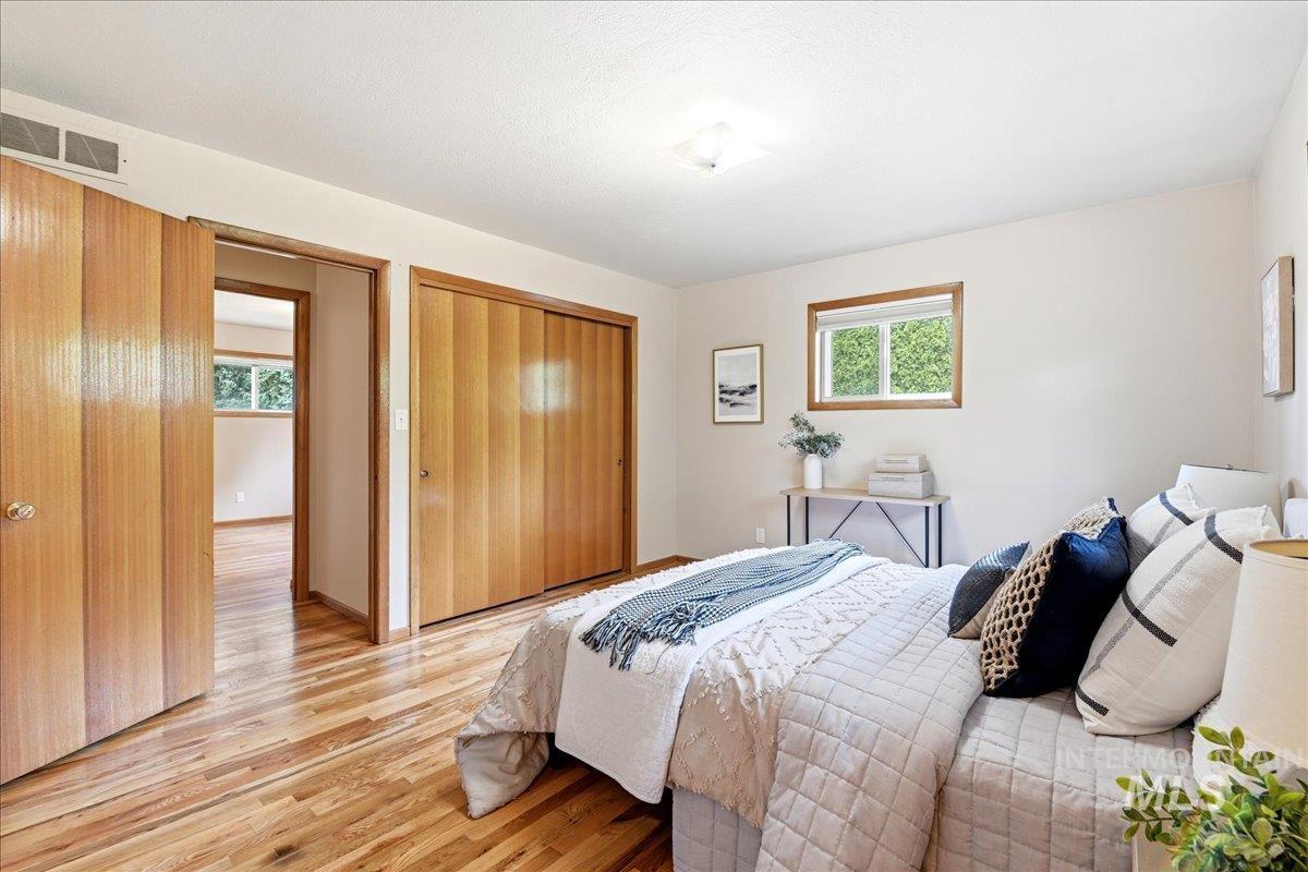 3720 E Clement Road, Boise, Idaho 83704, 5 Bedrooms, 2.5 Bathrooms, Residential For Sale, Price $530,000, 98982583