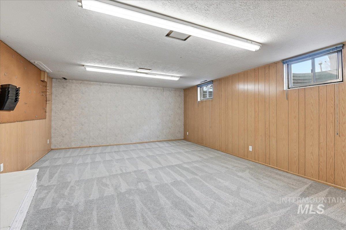 3720 E Clement Road, Boise, Idaho 83704, 5 Bedrooms, 2.5 Bathrooms, Residential For Sale, Price $530,000, 98982583