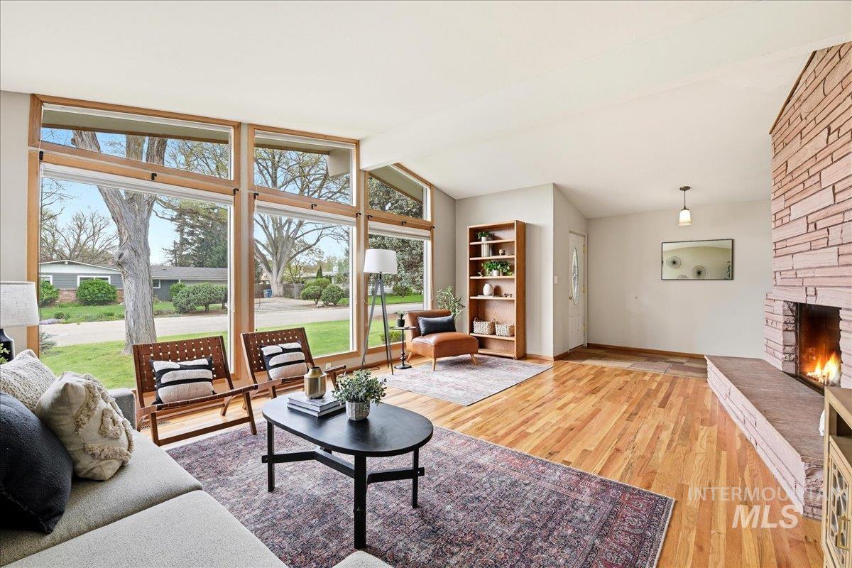 3720 E Clement Road, Boise, Idaho 83704, 5 Bedrooms, 2.5 Bathrooms, Residential For Sale, Price $530,000, 98982583