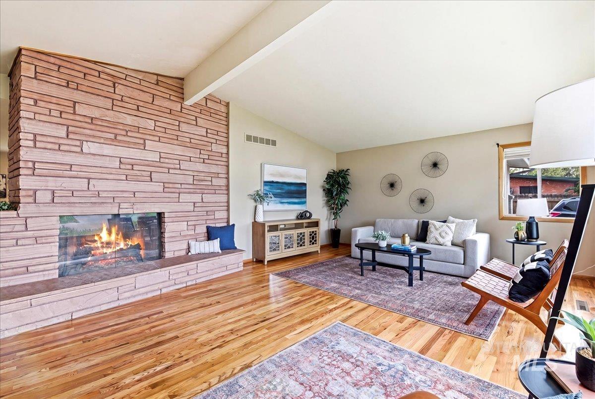 3720 E Clement Road, Boise, Idaho 83704, 5 Bedrooms, 2.5 Bathrooms, Residential For Sale, Price $530,000, 98982583