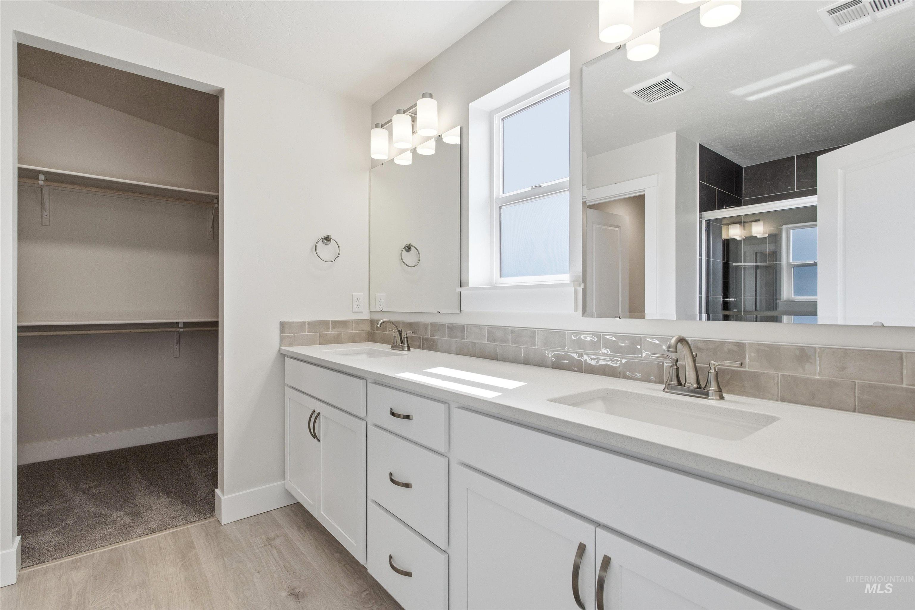 5591 W Aralia Dr., Meridian, Idaho 83646, 3 Bedrooms, 2.5 Bathrooms, Residential For Sale, Price $514,990, 98982584