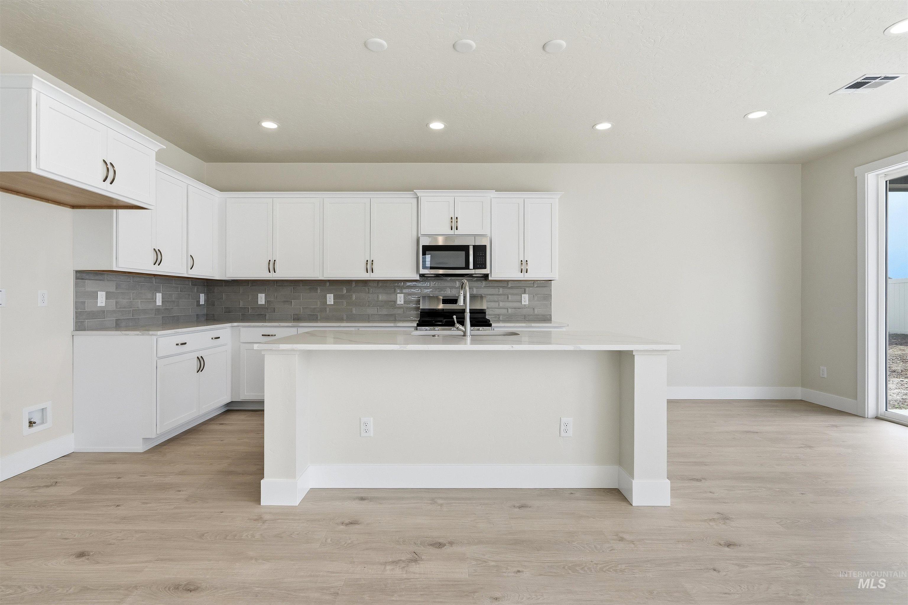 5591 W Aralia Dr., Meridian, Idaho 83646, 3 Bedrooms, 2.5 Bathrooms, Residential For Sale, Price $514,990, 98982584