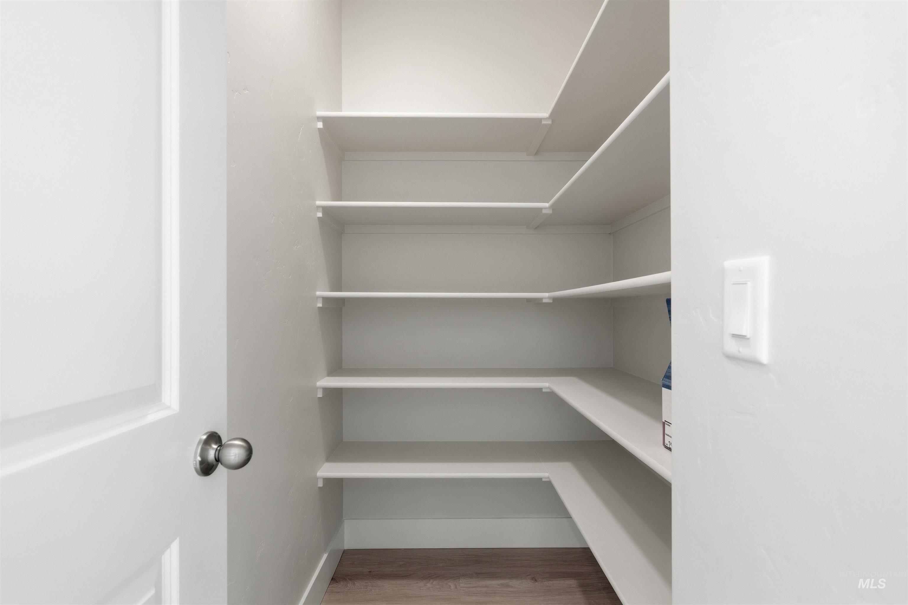 5591 W Aralia Dr., Meridian, Idaho 83646, 3 Bedrooms, 2.5 Bathrooms, Residential For Sale, Price $514,990, 98982584