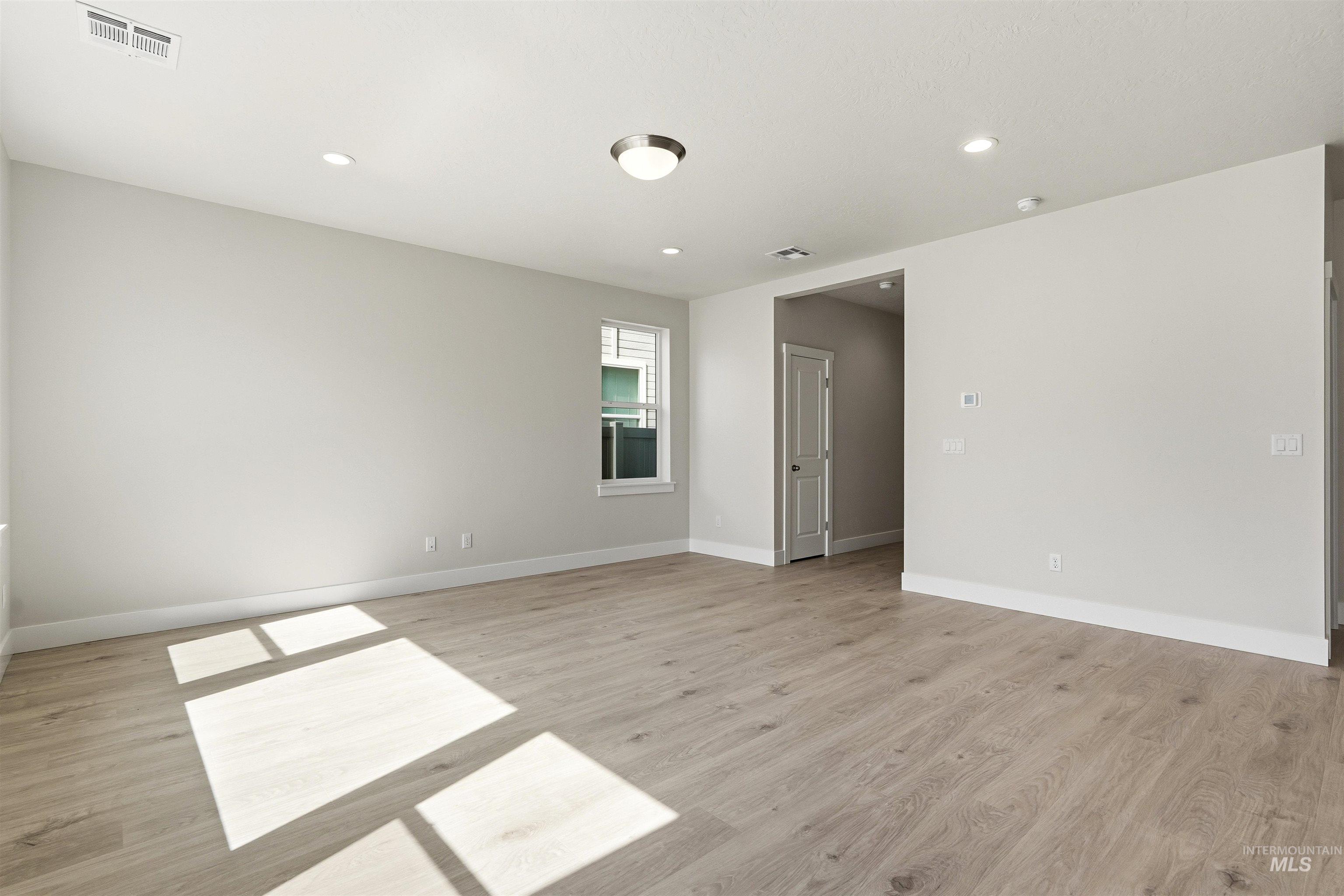 5591 W Aralia Dr., Meridian, Idaho 83646, 3 Bedrooms, 2.5 Bathrooms, Residential For Sale, Price $514,990, 98982584