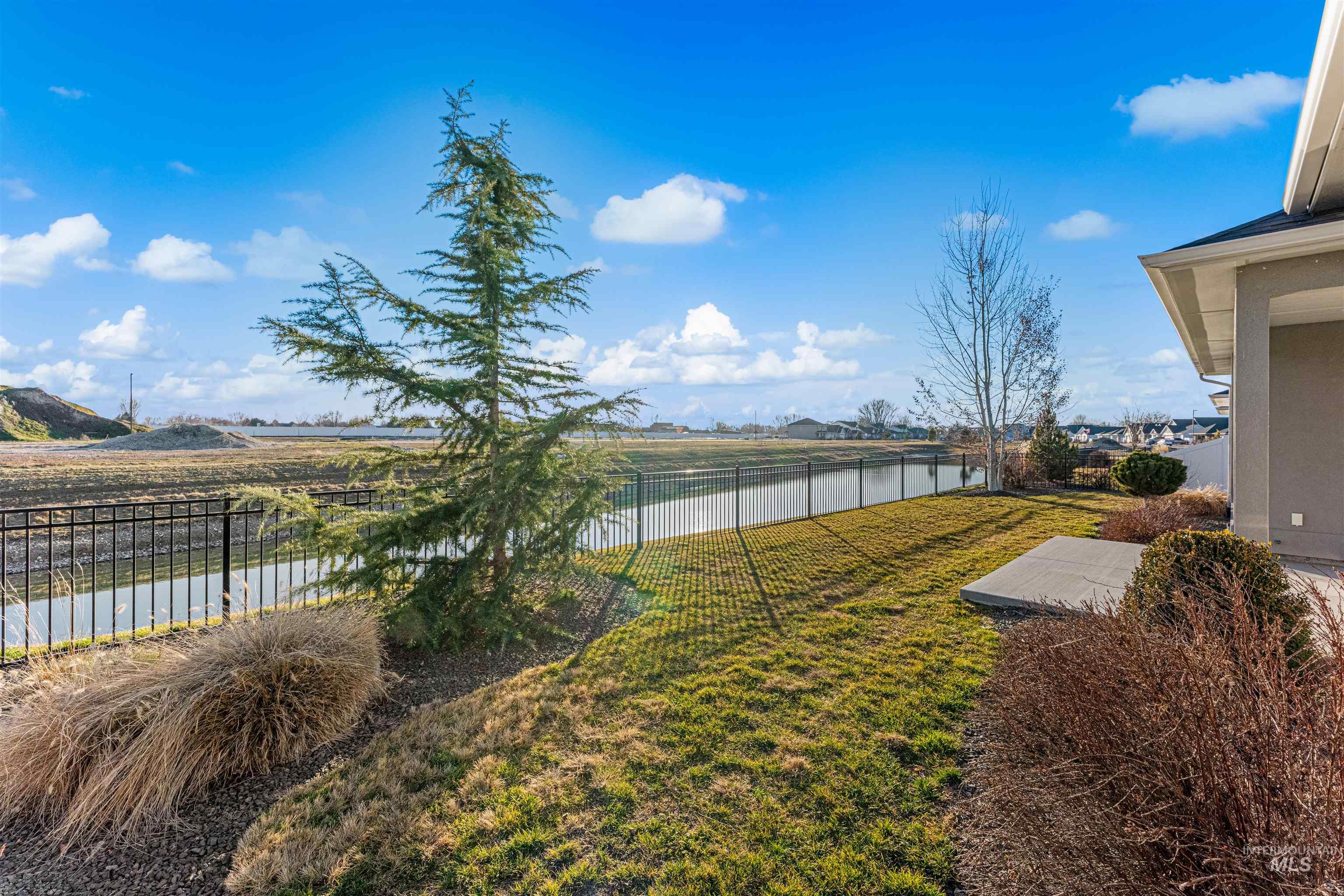 8165 Fountain Brook, Middleton, Idaho 83644, 3 Bedrooms, 2 Bathrooms, Residential For Sale, Price $639,900, 98982585