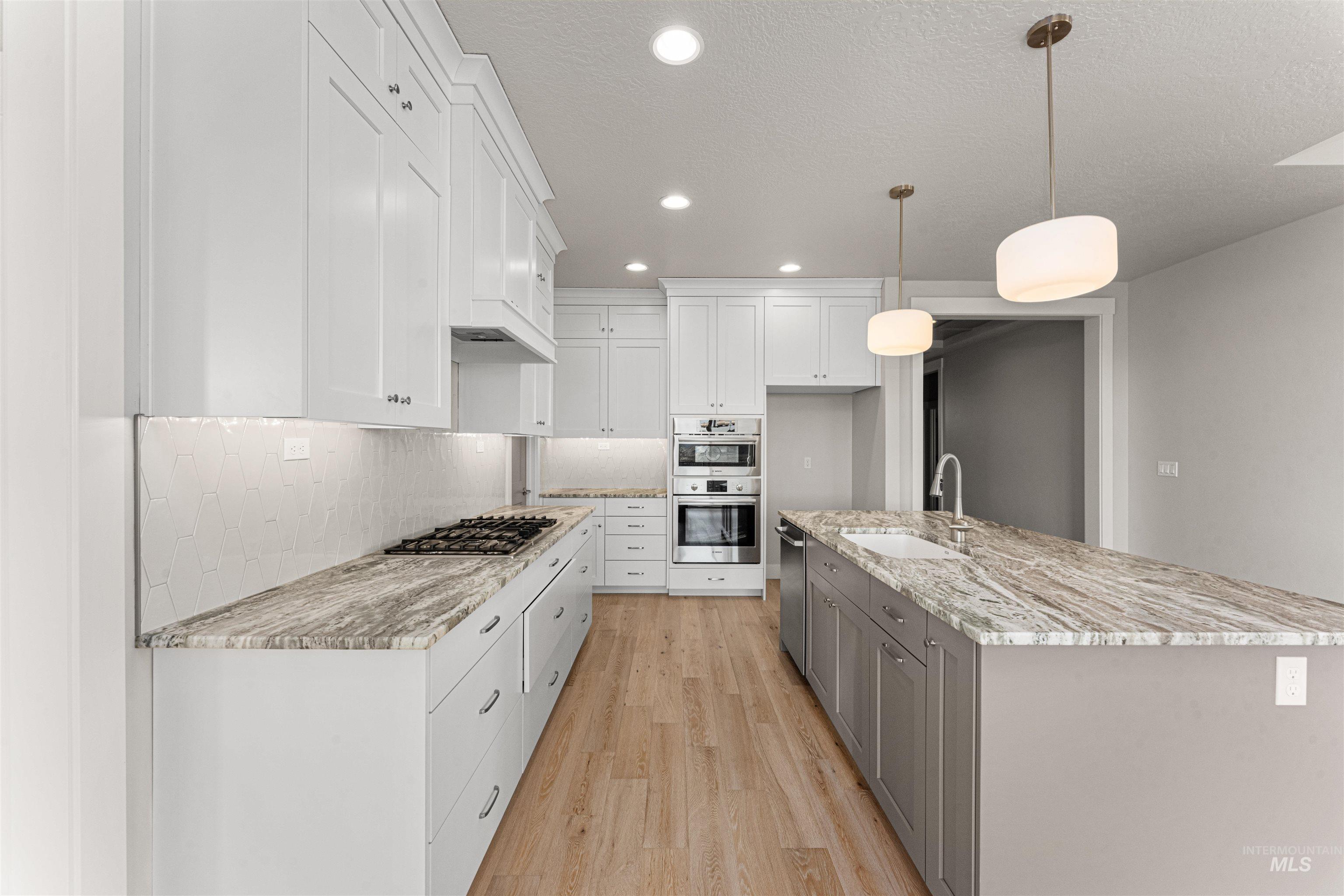 8165 Fountain Brook, Middleton, Idaho 83644, 3 Bedrooms, 2 Bathrooms, Residential For Sale, Price $639,900, 98982585