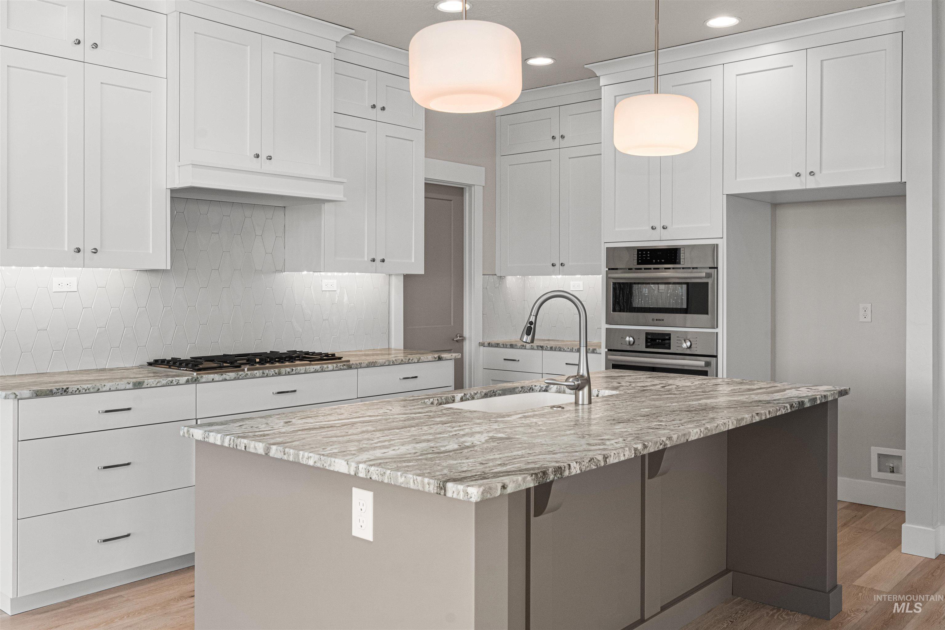 8165 Fountain Brook, Middleton, Idaho 83644, 3 Bedrooms, 2 Bathrooms, Residential For Sale, Price $639,900, 98982585