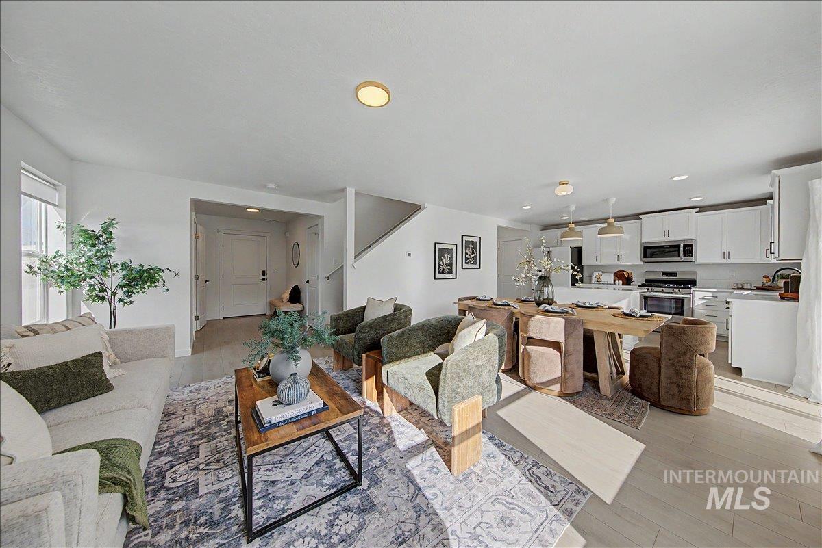 6166 S Carlburg Pl., Boise, Idaho 83709, 3 Bedrooms, 2.5 Bathrooms, Residential For Sale, Price $485,000, 98982588