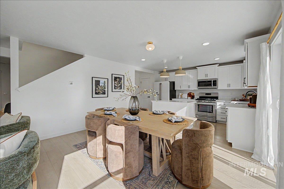 6166 S Carlburg Pl., Boise, Idaho 83709, 3 Bedrooms, 2.5 Bathrooms, Residential For Sale, Price $465,000,MLS 98982588