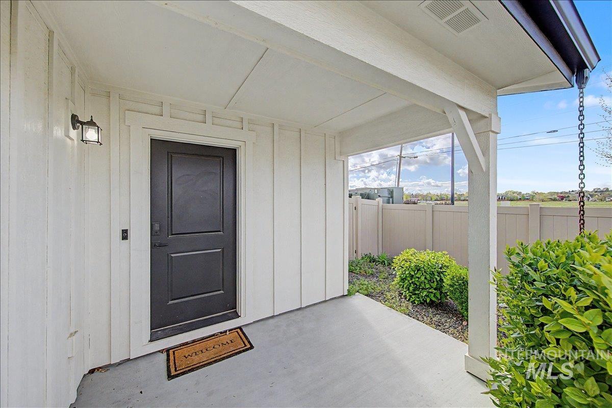 6166 S Carlburg Pl., Boise, Idaho 83709, 3 Bedrooms, 2.5 Bathrooms, Residential For Sale, Price $485,000, 98982588