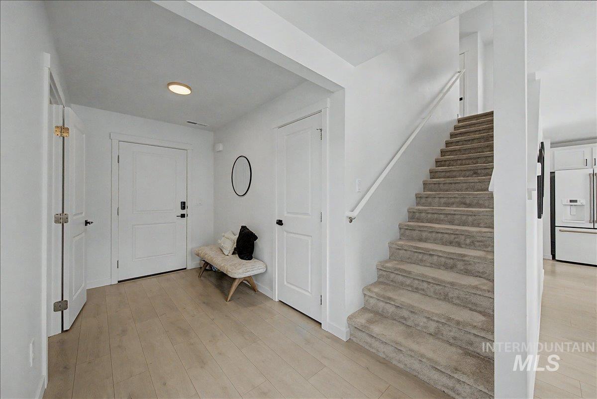 6166 S Carlburg Pl., Boise, Idaho 83709, 3 Bedrooms, 2.5 Bathrooms, Residential For Sale, Price $485,000, 98982588