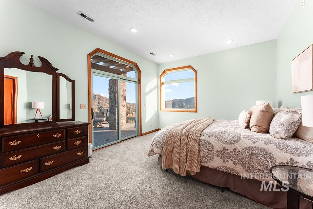 41 Whitehawk Way, Boise, Idaho 83716-3011, 5 Bedrooms, 4 Bathrooms, Residential For Sale, Price $1,599,000,MLS 98982590