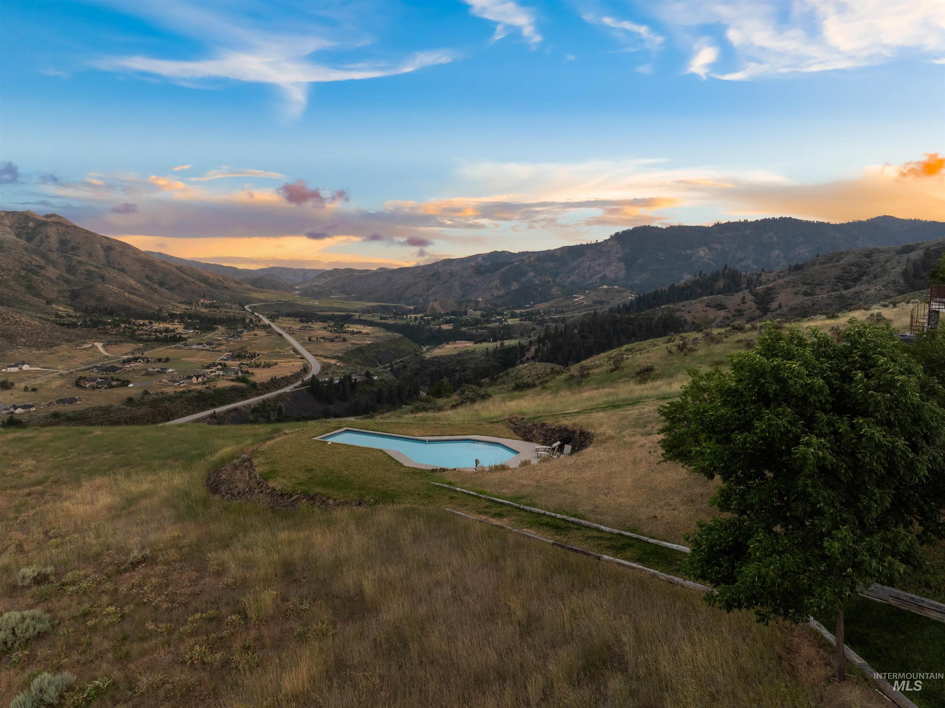 41 Whitehawk Way, Boise, Idaho 83716-3011, 5 Bedrooms, 4 Bathrooms, Residential For Sale, Price $1,599,000, 98982590