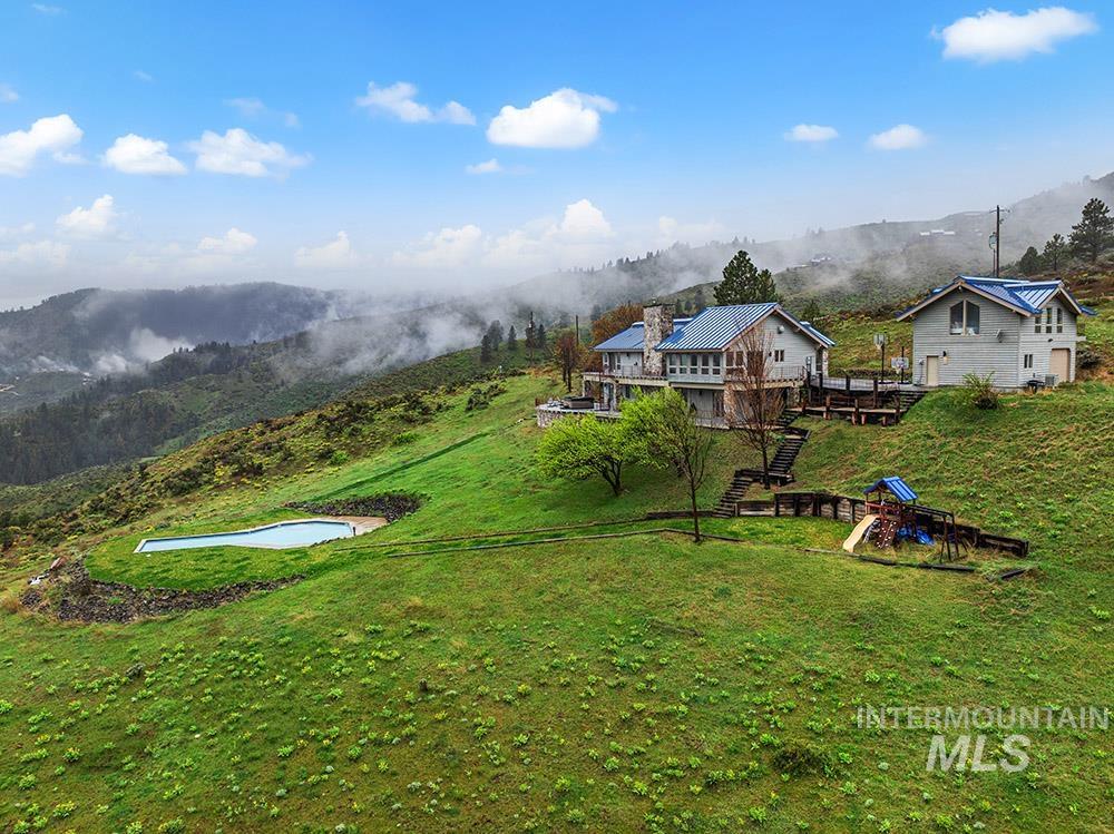 41 Whitehawk Way, Boise, Idaho 83716-3011, 5 Bedrooms, 4 Bathrooms, Residential For Sale, Price $1,599,000, 98982590