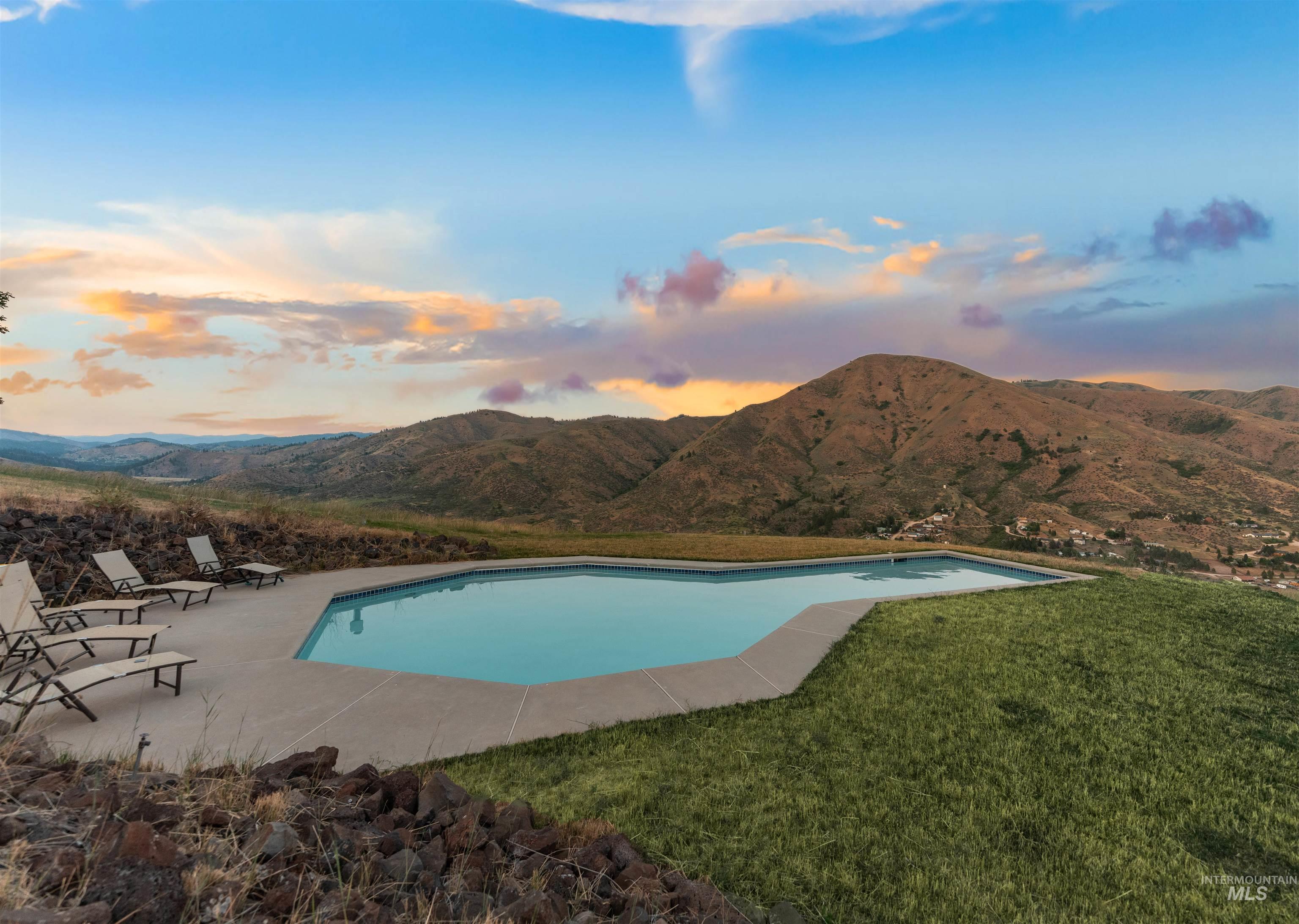 41 Whitehawk Way, Boise, Idaho 83716-3011, 5 Bedrooms, 4 Bathrooms, Residential For Sale, Price $1,599,000, 98982590