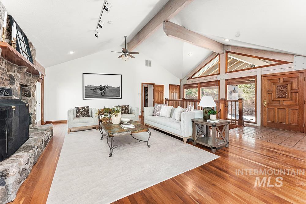 41 Whitehawk Way, Boise, Idaho 83716-3011, 5 Bedrooms, 4 Bathrooms, Residential For Sale, Price $1,599,000,MLS 98982590