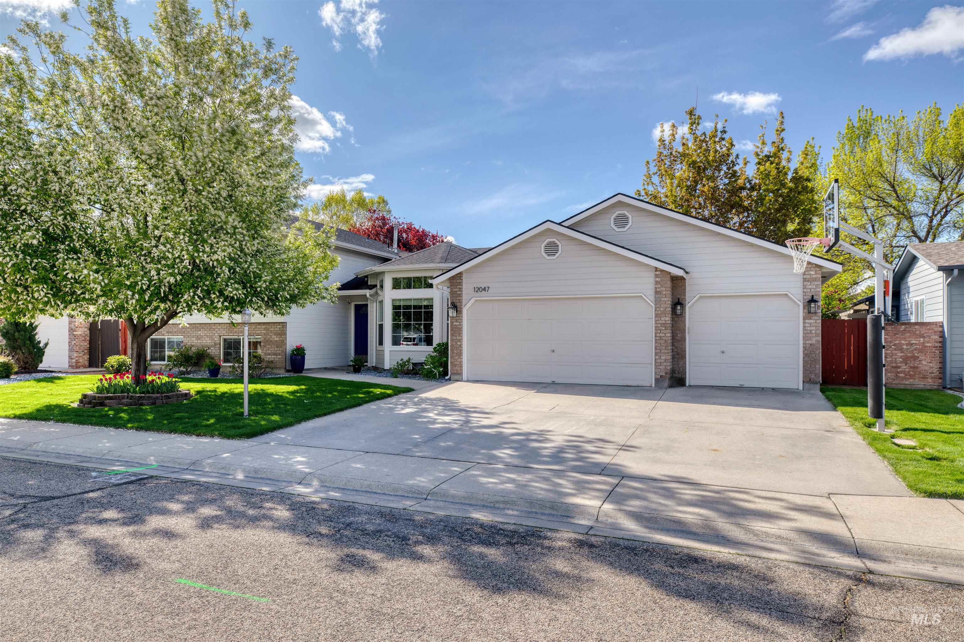 12047 W Patrina Dr, Boise, Idaho 83713, 5 Bedrooms, 3.5 Bathrooms, Residential For Sale, Price $559,900, 98982591