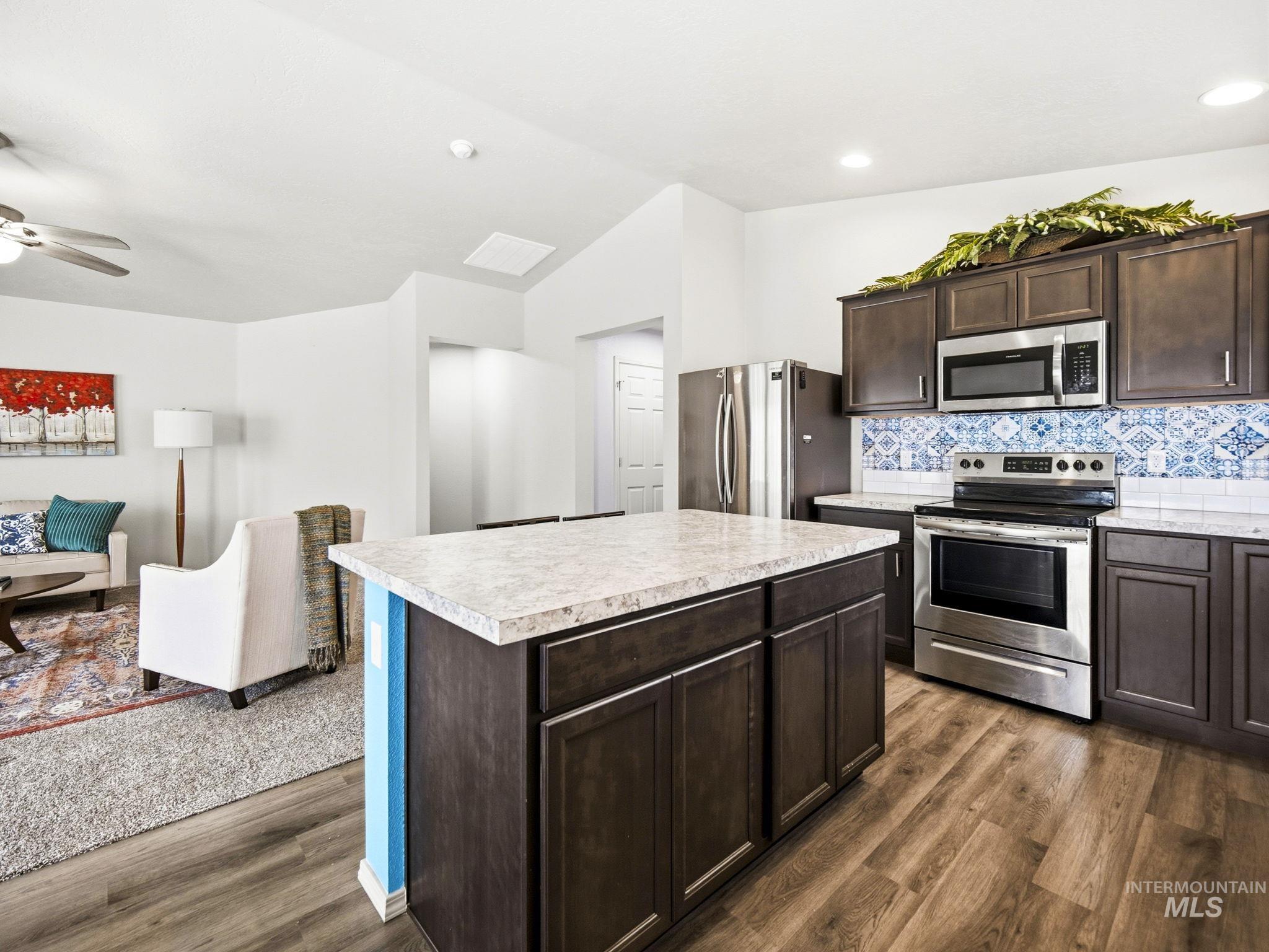 17546 N Newdale Ave, Nampa, Idaho 83687, 3 Bedrooms, 2 Bathrooms, Residential For Sale, Price $400,000, 98982592