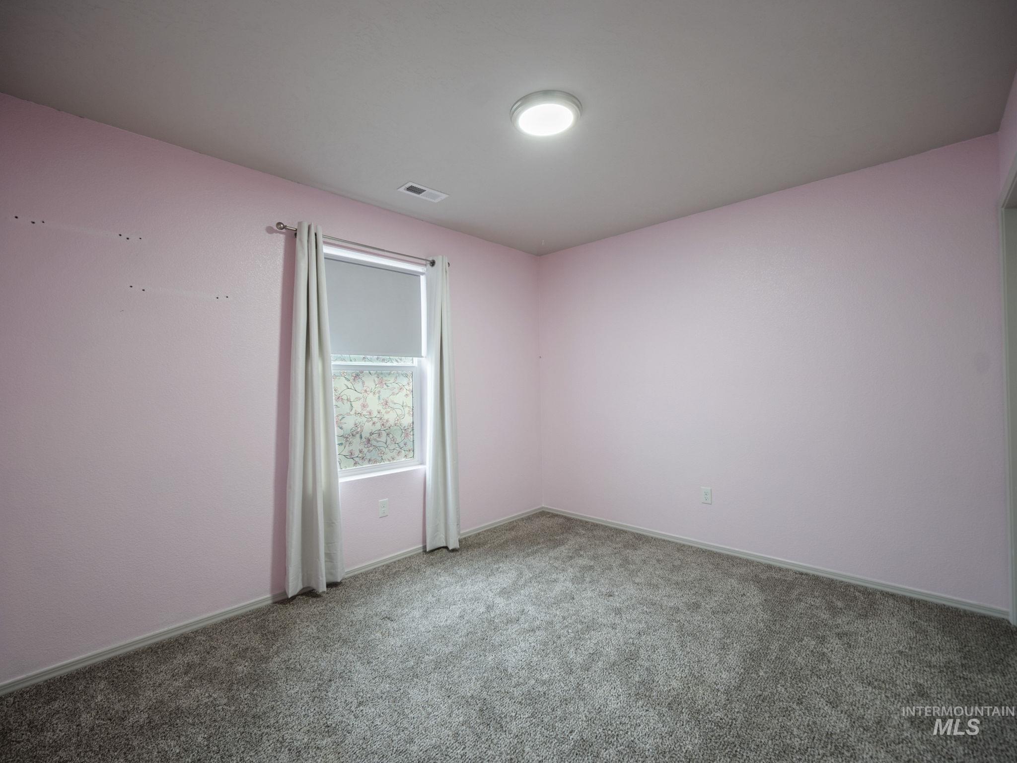 17546 N Newdale Ave, Nampa, Idaho 83687, 3 Bedrooms, 2 Bathrooms, Residential For Sale, Price $400,000, 98982592