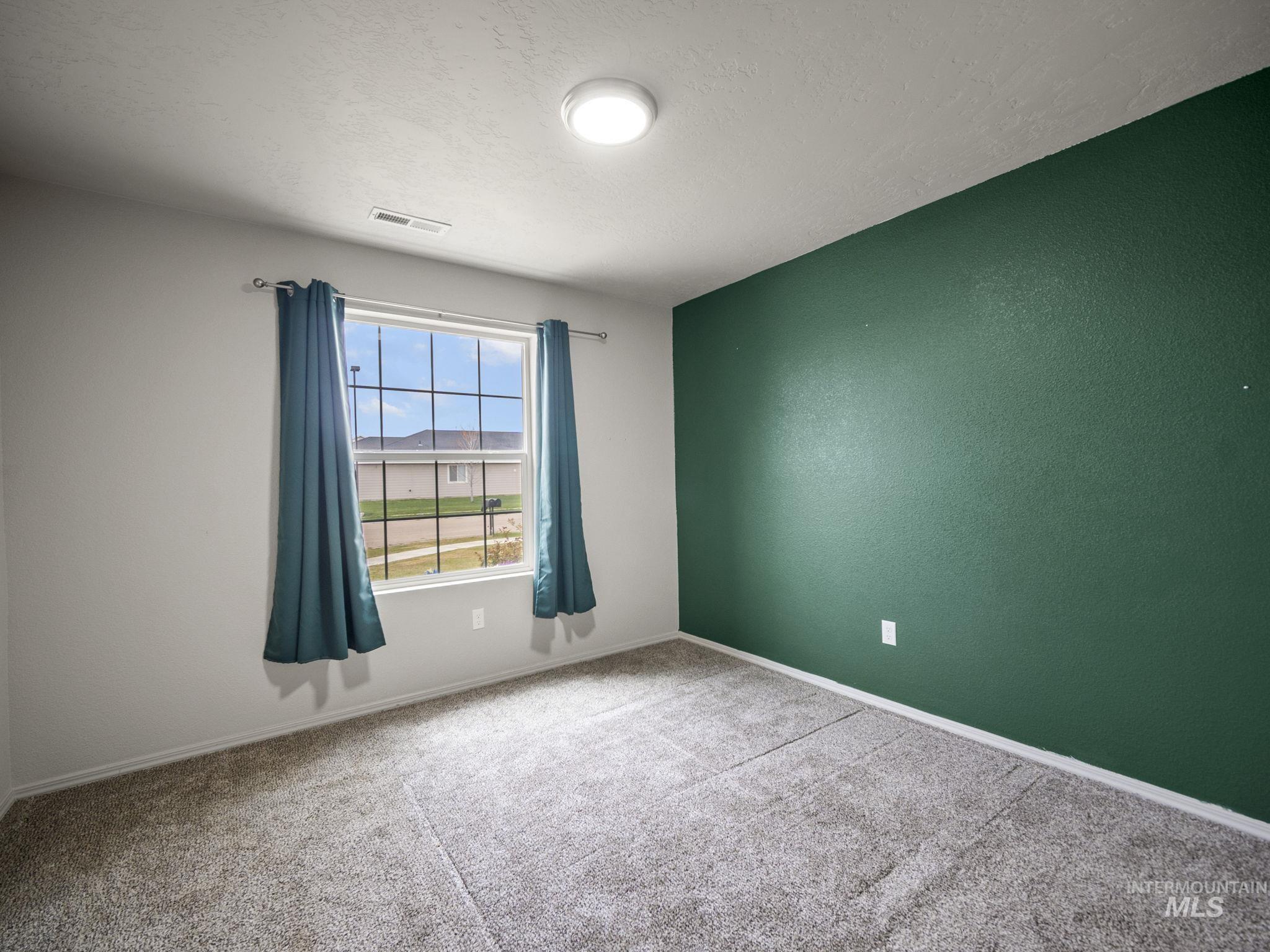 17546 N Newdale Ave, Nampa, Idaho 83687, 3 Bedrooms, 2 Bathrooms, Residential For Sale, Price $400,000, 98982592