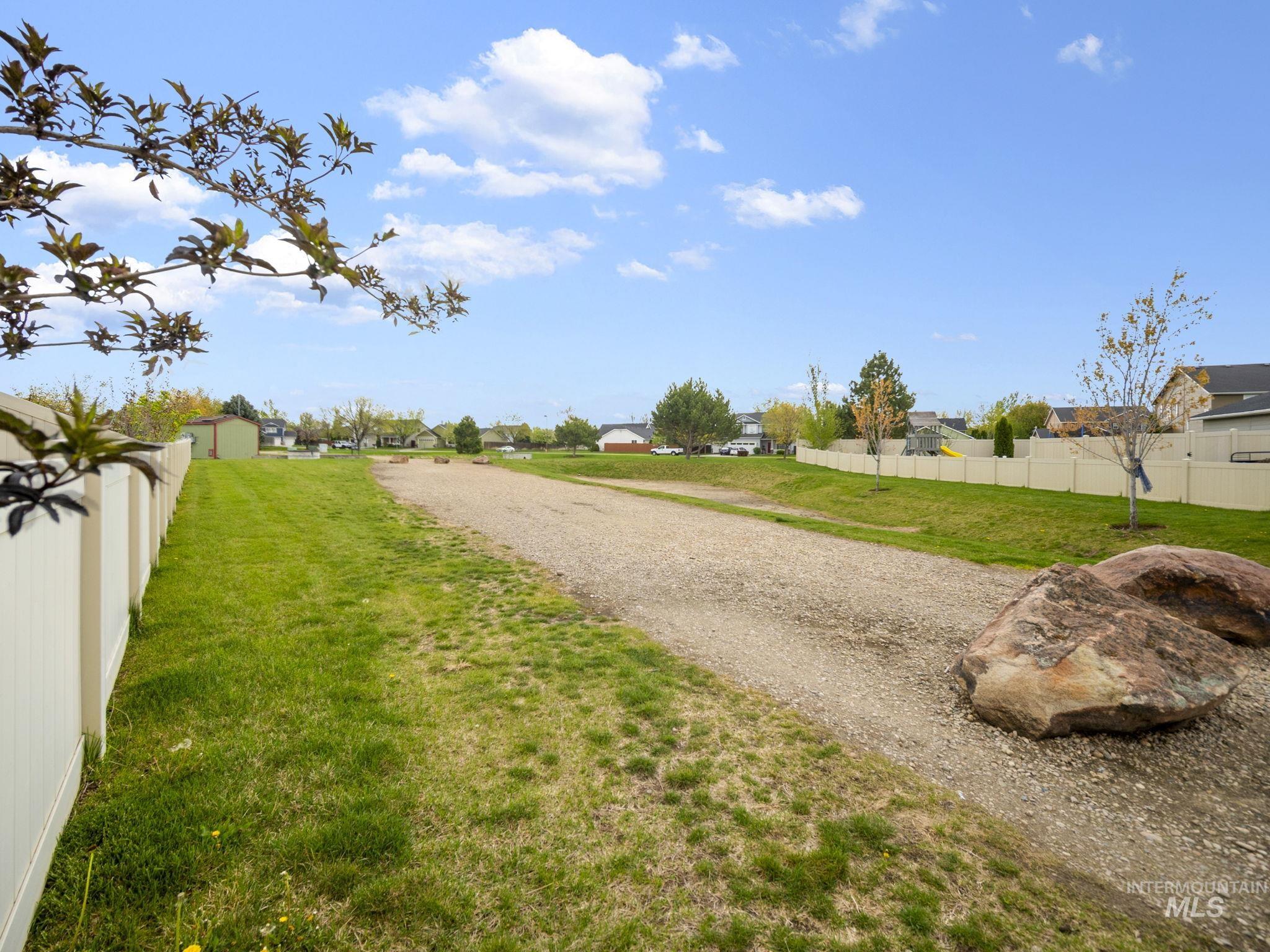 17546 N Newdale Ave, Nampa, Idaho 83687, 3 Bedrooms, 2 Bathrooms, Residential For Sale, Price $400,000, 98982592