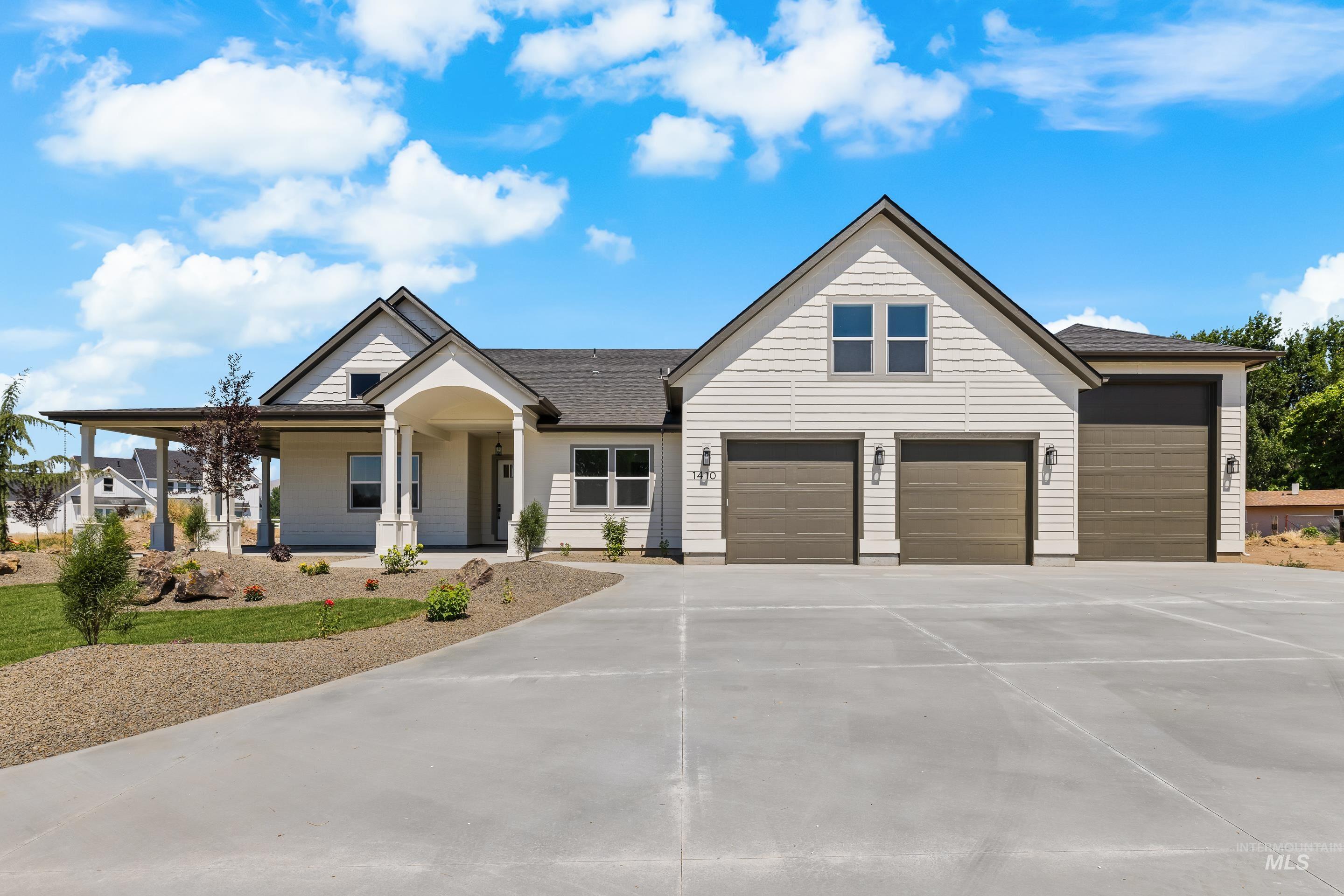 27387 Iron Horse Dr, Caldwell, Idaho 83607, 4 Bedrooms, 3.5 Bathrooms, Residential For Sale, Price $1,288,000, 98982594