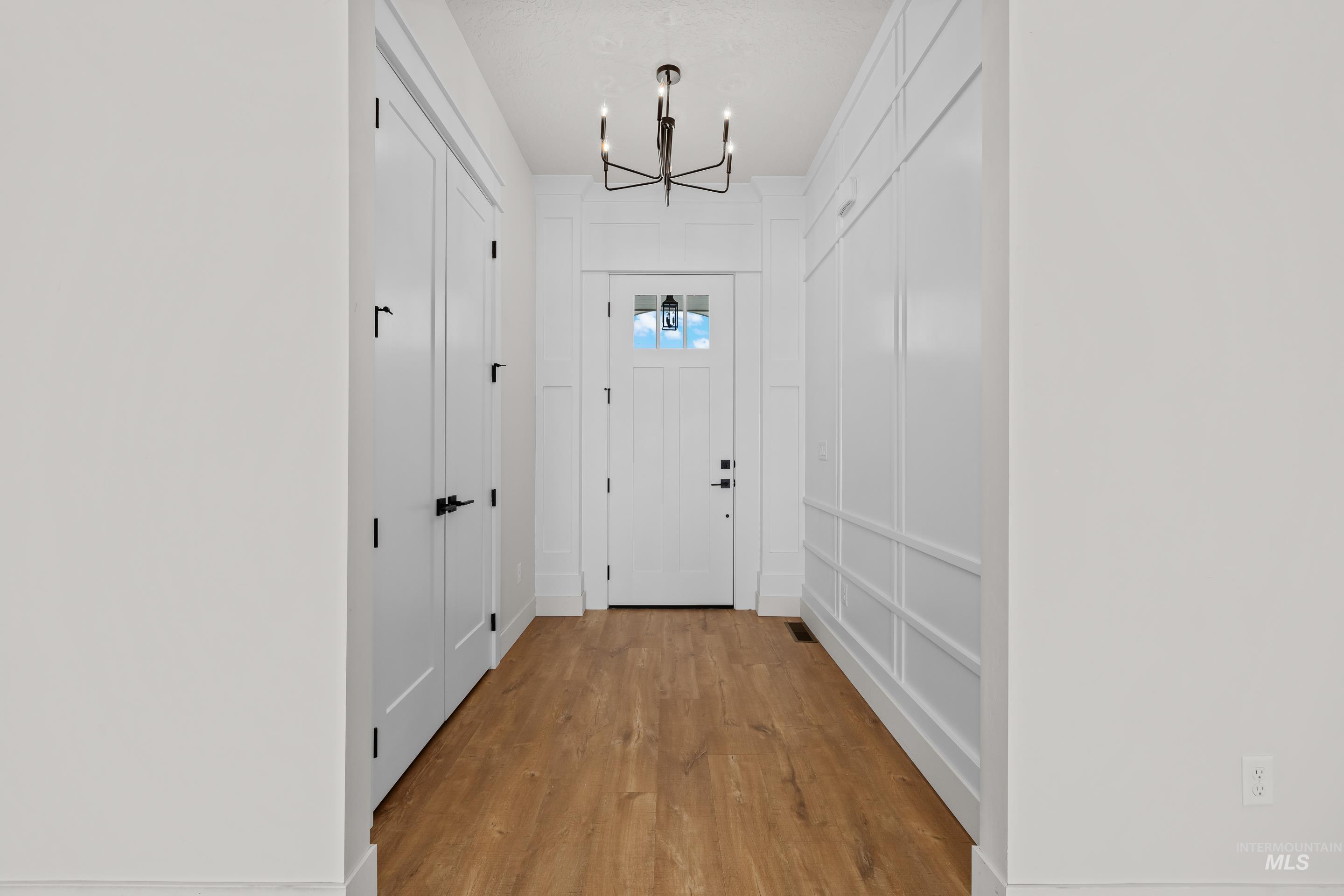 27387 Iron Horse Dr, Caldwell, Idaho 83607, 4 Bedrooms, 3.5 Bathrooms, Residential For Sale, Price $1,288,000, 98982594