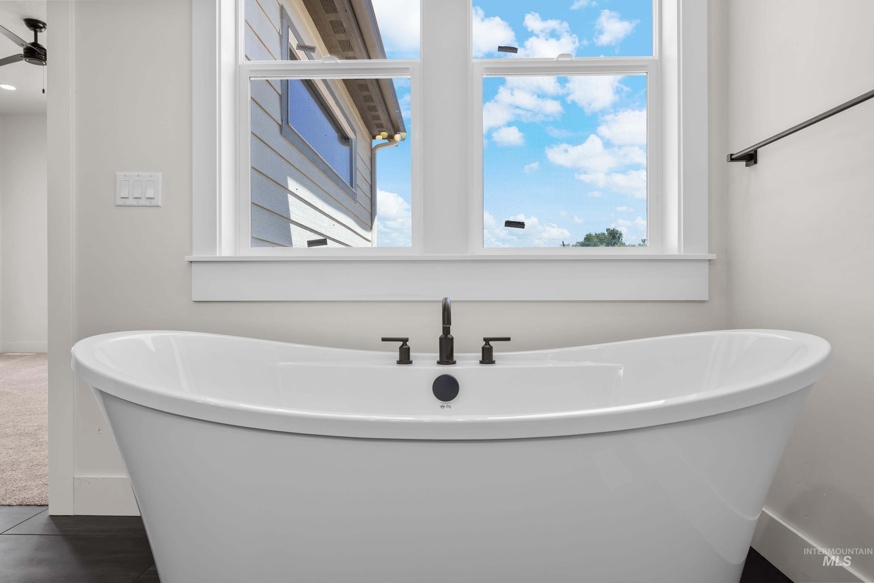 27387 Iron Horse Dr, Caldwell, Idaho 83607, 4 Bedrooms, 3.5 Bathrooms, Residential For Sale, Price $1,288,000, 98982594