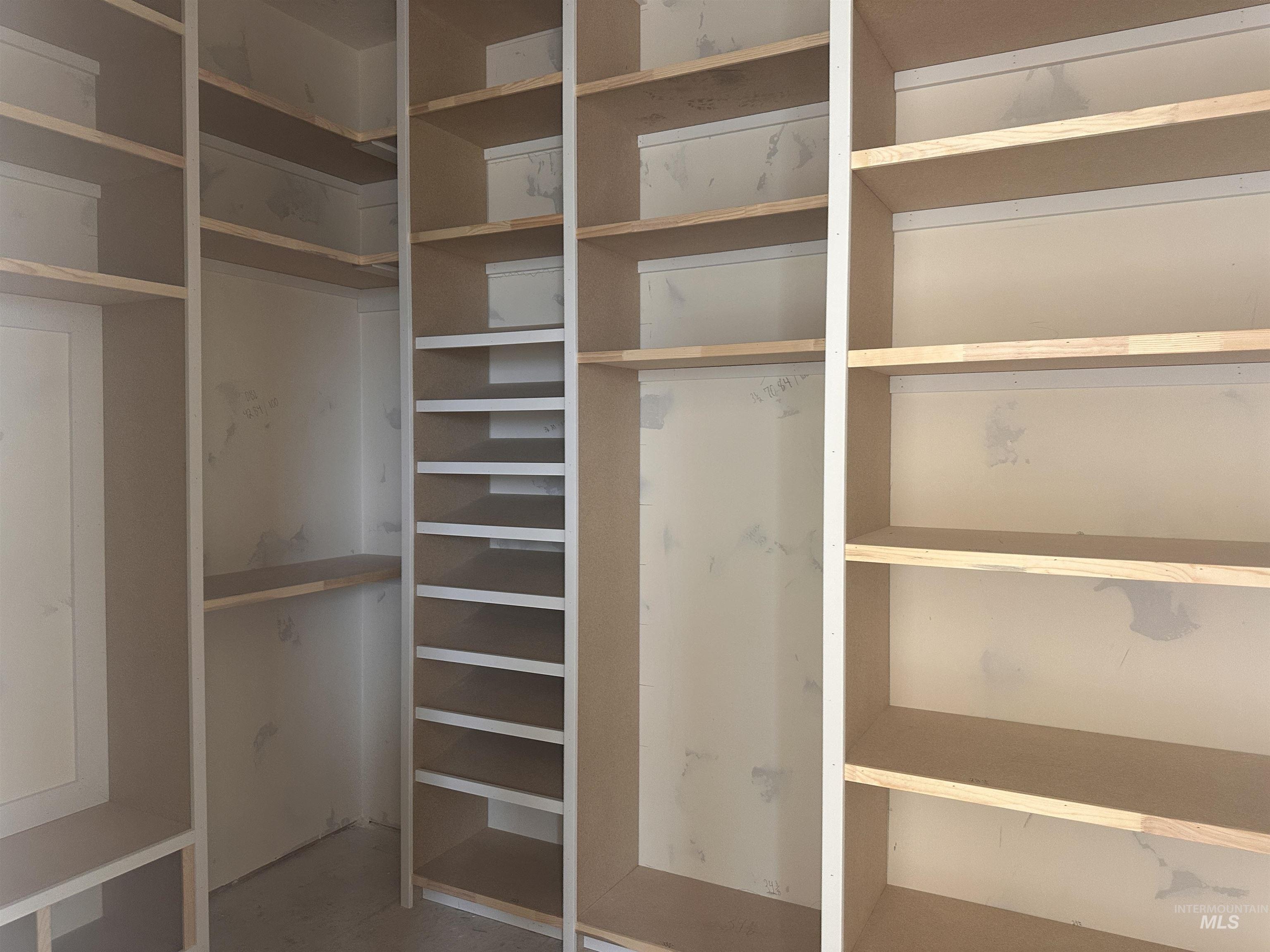 27387 Iron Horse Dr, Caldwell, Idaho 83607, 4 Bedrooms, 3.5 Bathrooms, Residential For Sale, Price $1,288,000, 98982594