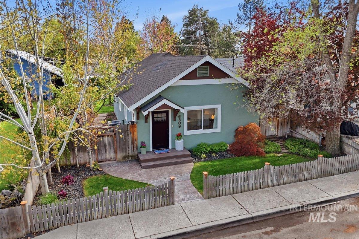 6309 W Post St, Boise, Idaho 83704, 1 Bedroom, 1 Bathroom, Residential For Sale, Price $389,900, 98982596