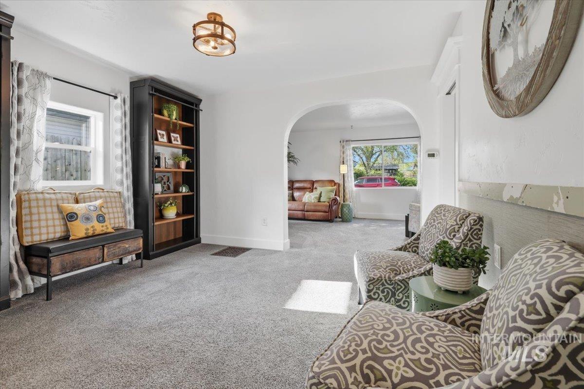 6309 W Post St, Boise, Idaho 83704, 1 Bedroom, 1 Bathroom, Residential For Sale, Price $389,900, 98982596