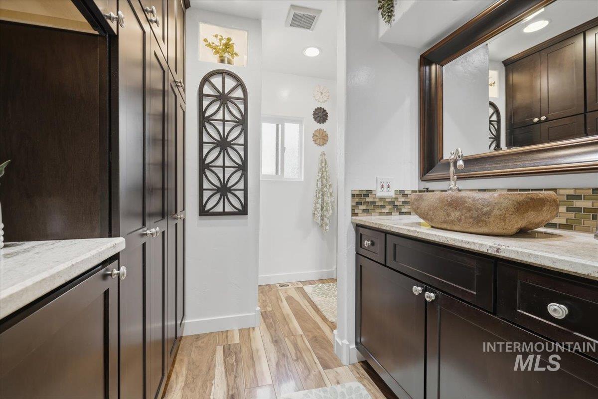 6309 W Post St, Boise, Idaho 83704, 1 Bedroom, 1 Bathroom, Residential For Sale, Price $389,900, 98982596