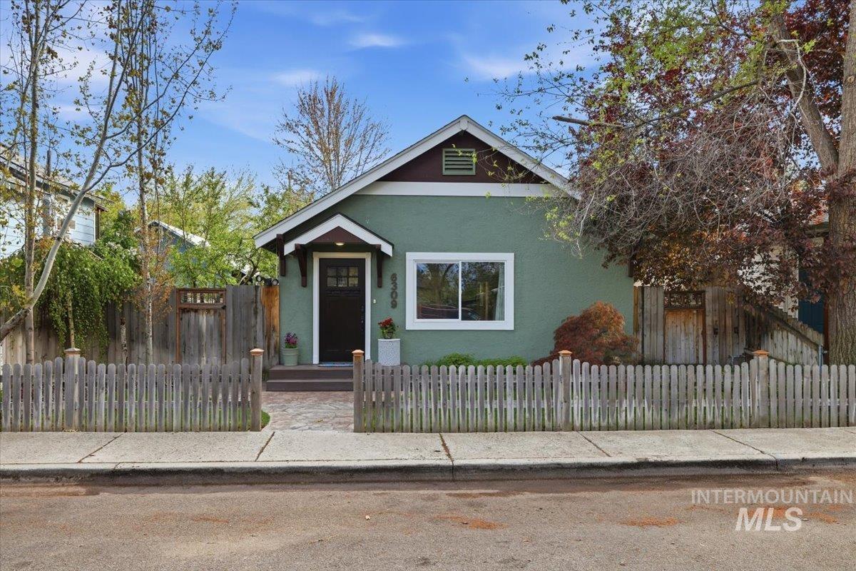 6309 W Post St, Boise, Idaho 83704, 1 Bedroom, 1 Bathroom, Residential For Sale, Price $389,900, 98982596