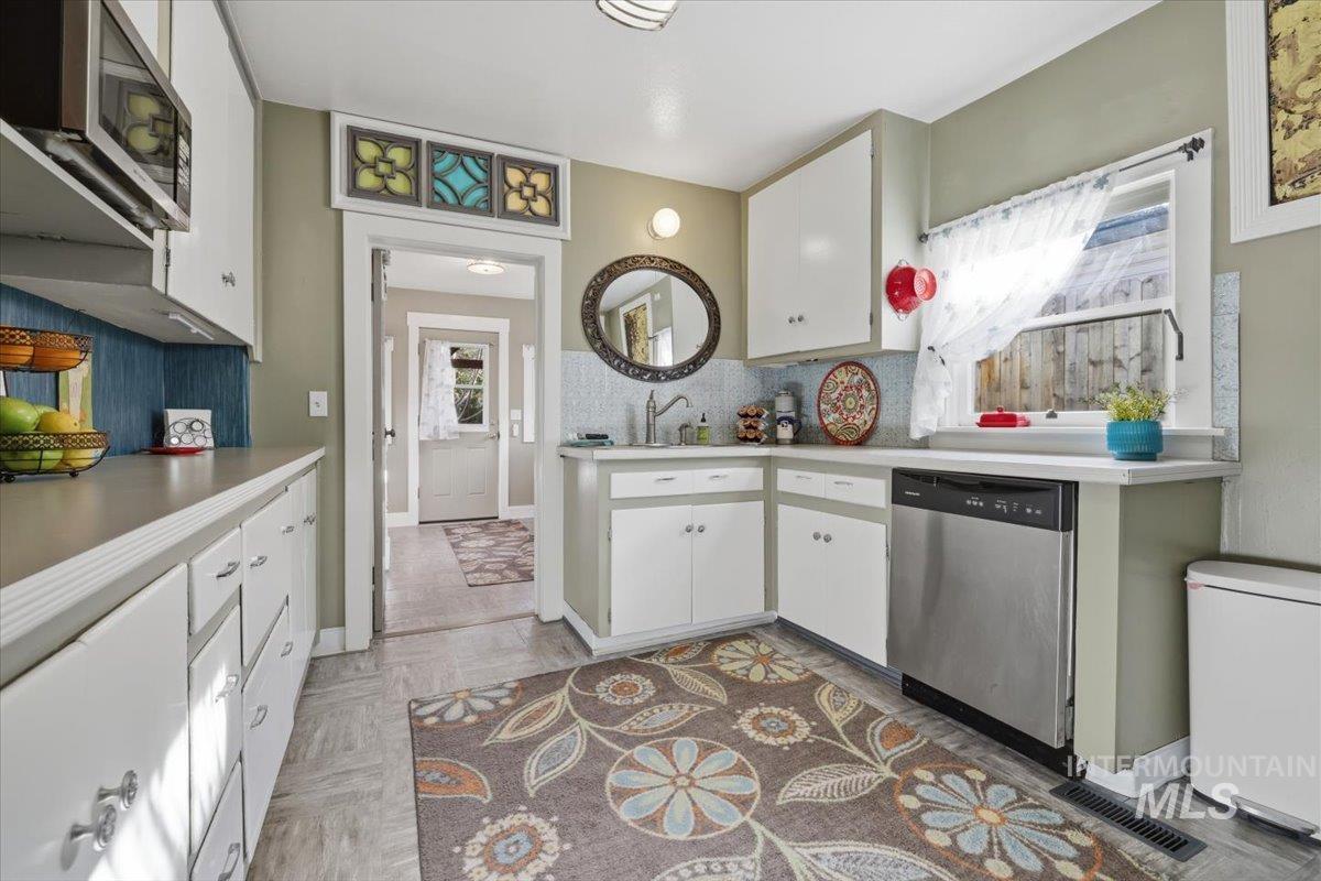 6309 W Post St, Boise, Idaho 83704, 1 Bedroom, 1 Bathroom, Residential For Sale, Price $389,900, 98982596