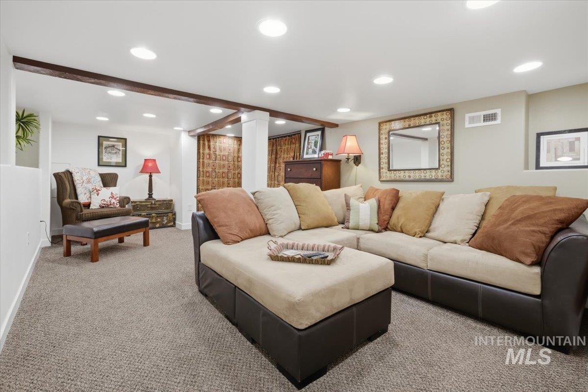 6309 W Post St, Boise, Idaho 83704, 1 Bedroom, 1 Bathroom, Residential For Sale, Price $389,900, 98982596