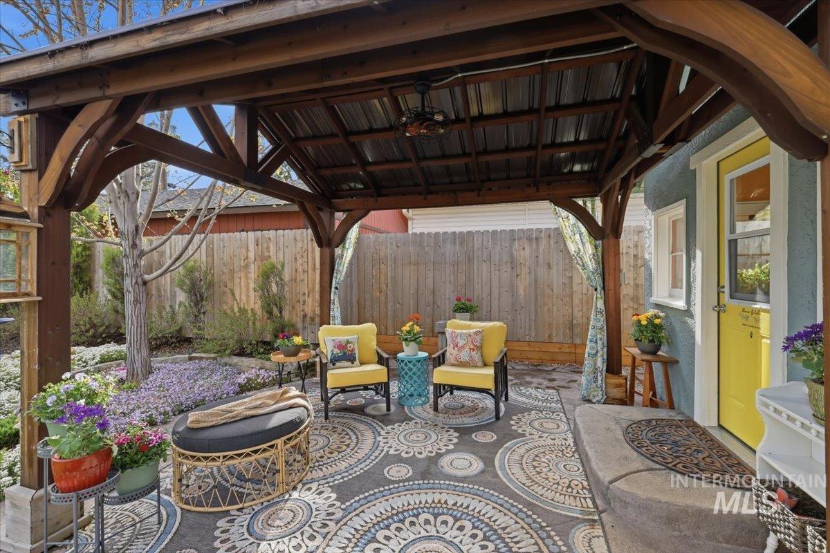 6309 W Post St, Boise, Idaho 83704, 1 Bedroom, 1 Bathroom, Residential For Sale, Price $389,900, 98982596