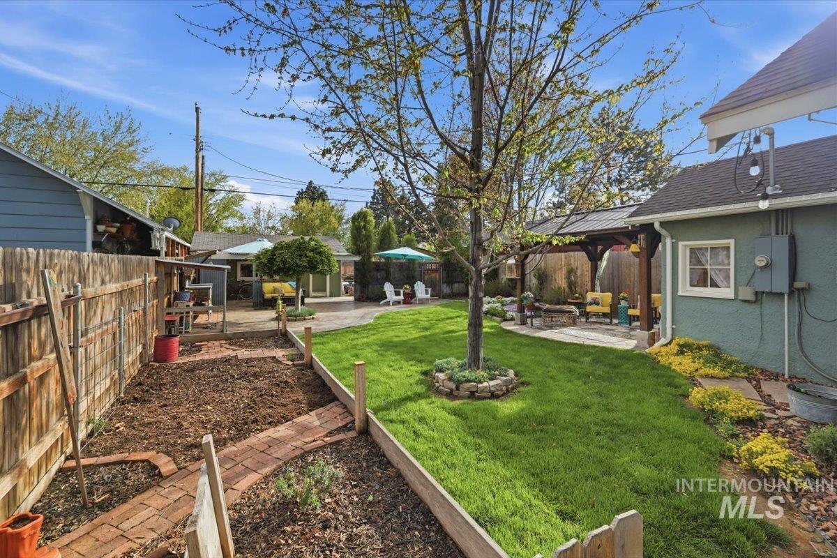 6309 W Post St, Boise, Idaho 83704, 1 Bedroom, 1 Bathroom, Residential For Sale, Price $389,900, 98982596