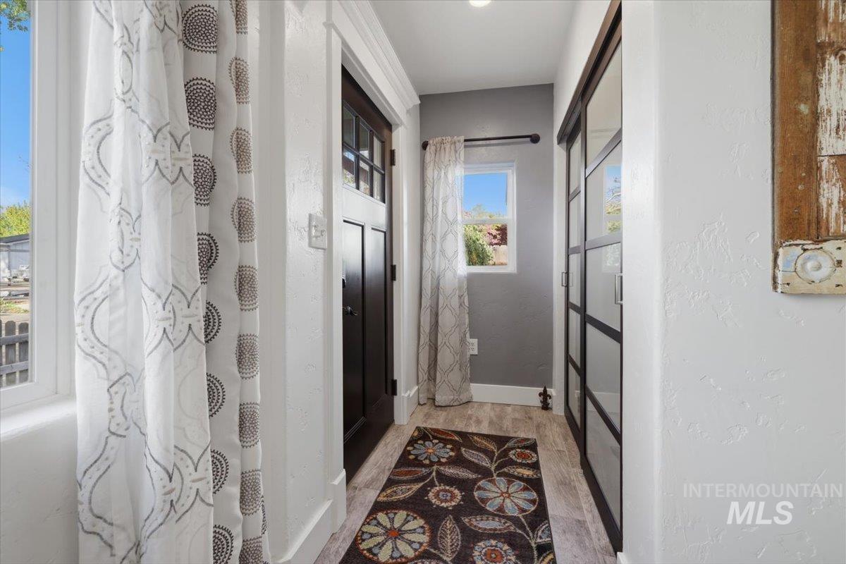 6309 W Post St, Boise, Idaho 83704, 1 Bedroom, 1 Bathroom, Residential For Sale, Price $389,900, 98982596