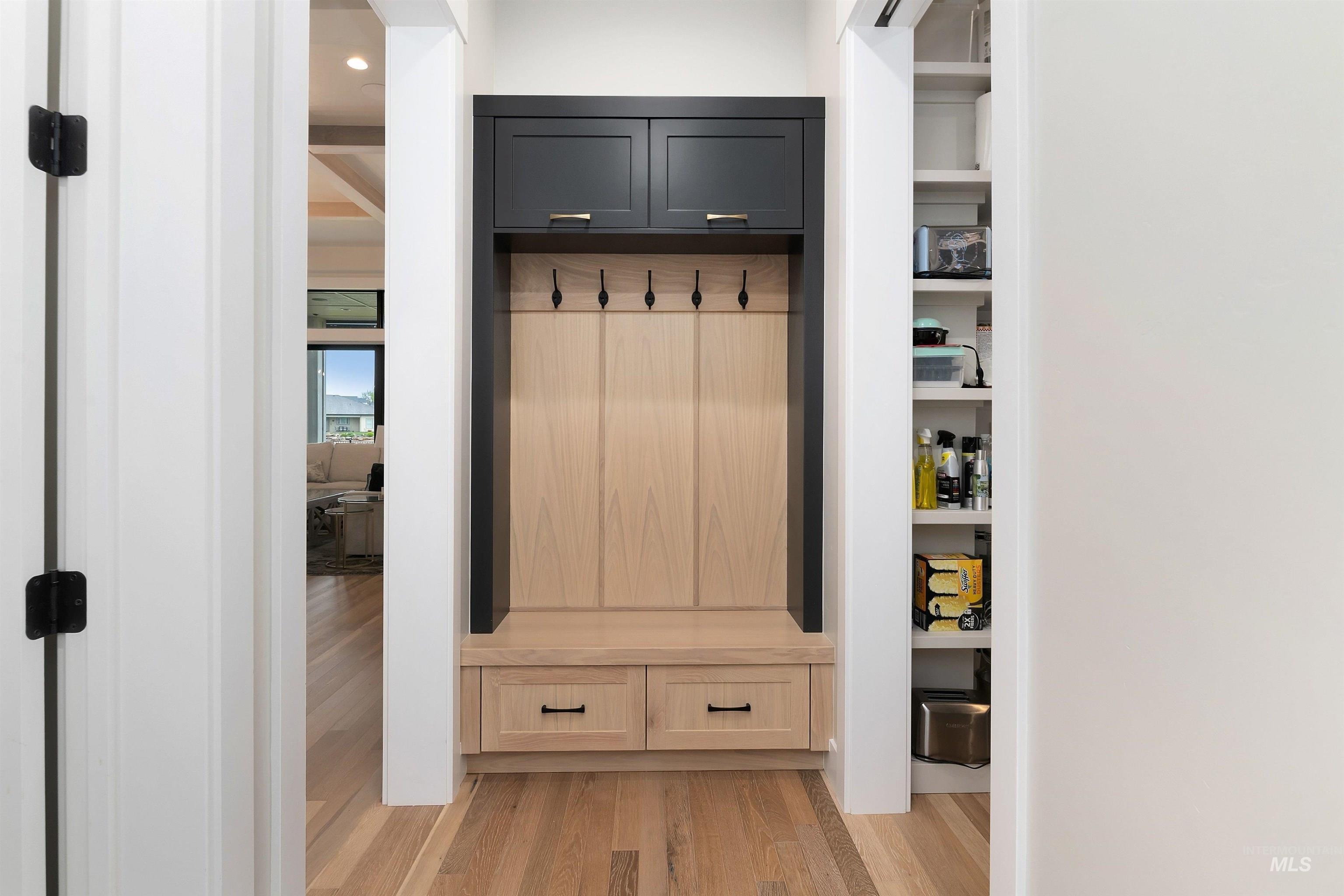 2270 S Trout Stone Way, Eagle, Idaho 83616-7634, 5 Bedrooms, 5.5 Bathrooms, Residential For Sale, Price $2,800,000,MLS 98982597