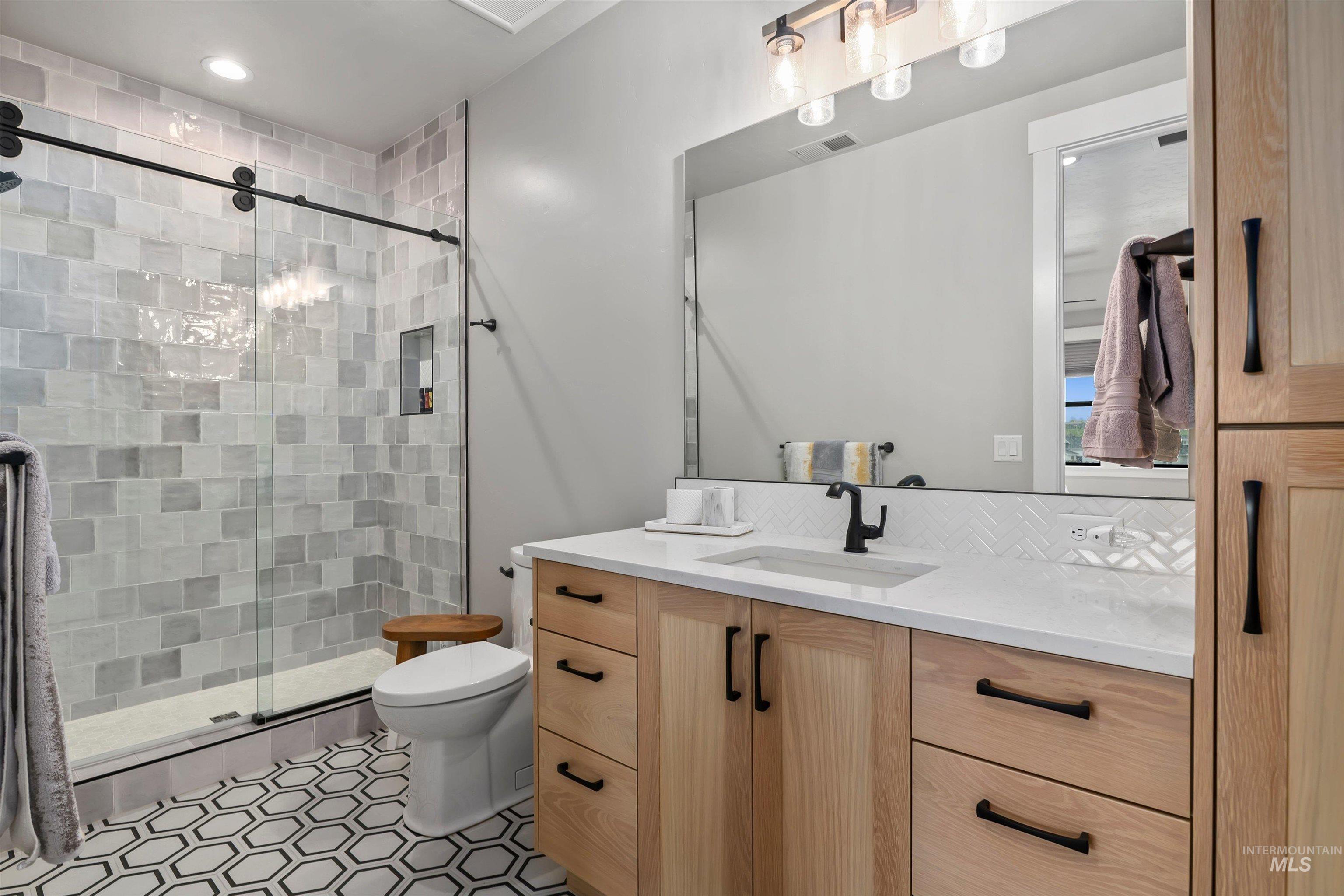 2270 S Trout Stone Way, Eagle, Idaho 83616-7634, 5 Bedrooms, 5.5 Bathrooms, Residential For Sale, Price $2,800,000,MLS 98982597