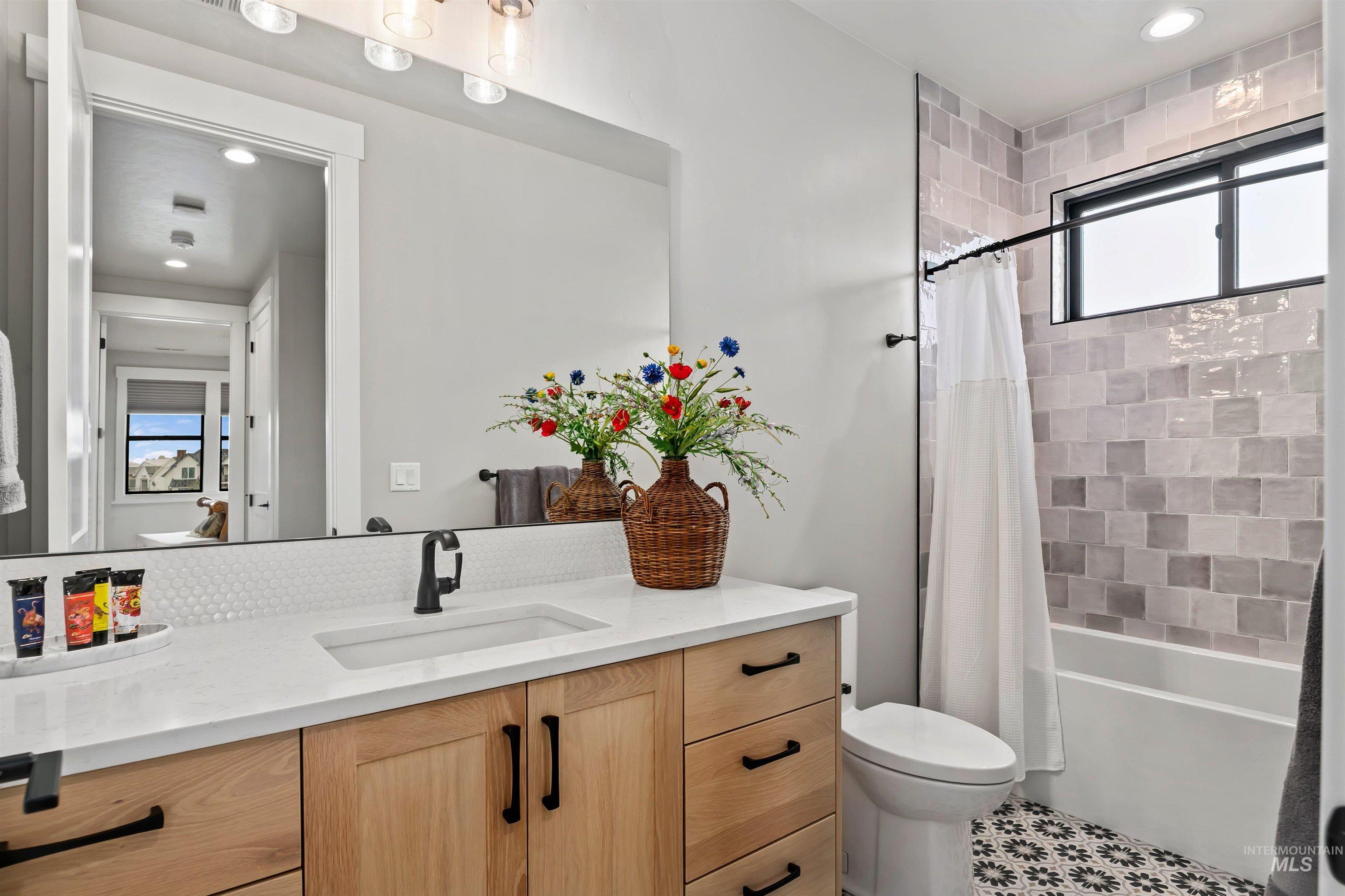 2270 S Trout Stone Way, Eagle, Idaho 83616-7634, 5 Bedrooms, 5.5 Bathrooms, Residential For Sale, Price $2,800,000,MLS 98982597