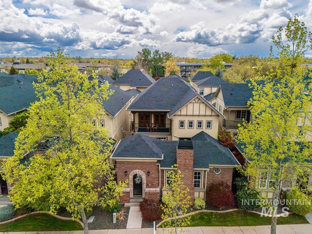 253 E Wexford Ln, Eagle, Idaho 83616, 3 Bedrooms, 3 Bathrooms, Residential For Sale, Price $699,990, 98982598