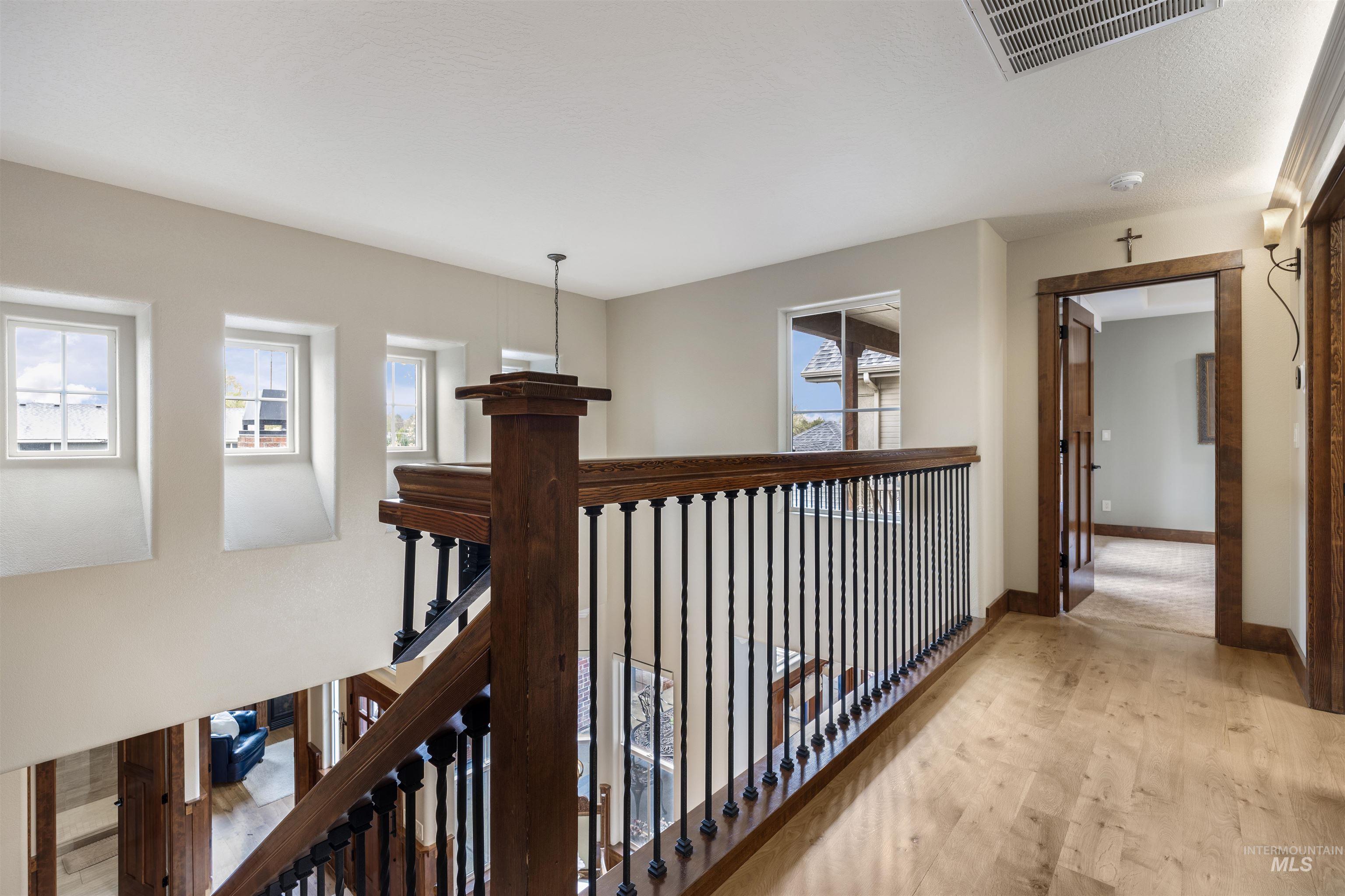 253 E Wexford Ln, Eagle, Idaho 83616, 3 Bedrooms, 3 Bathrooms, Residential For Sale, Price $699,990, 98982598