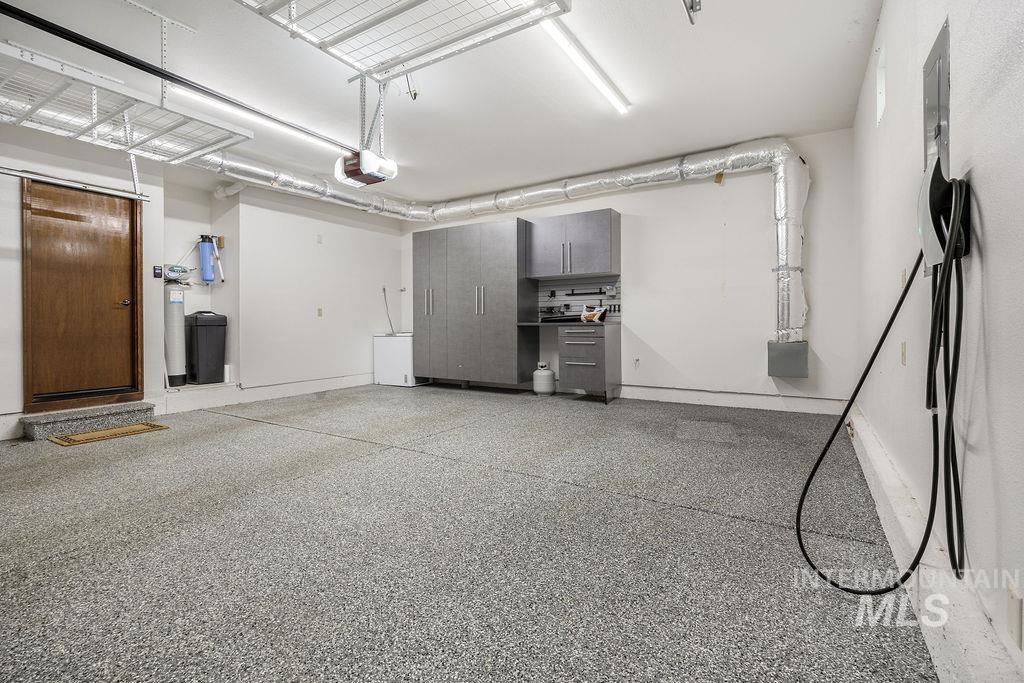 253 E Wexford Ln, Eagle, Idaho 83616, 3 Bedrooms, 3 Bathrooms, Residential For Sale, Price $699,990, 98982598