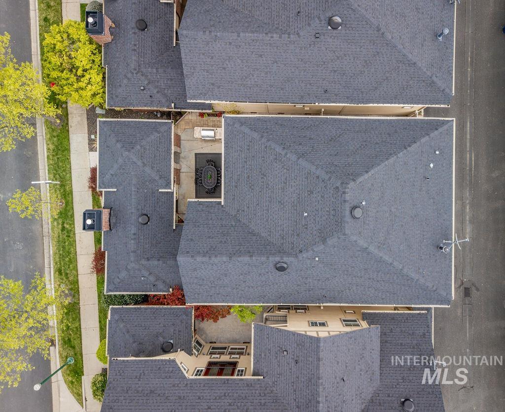 253 E Wexford Ln, Eagle, Idaho 83616, 3 Bedrooms, 3 Bathrooms, Residential For Sale, Price $699,990, 98982598