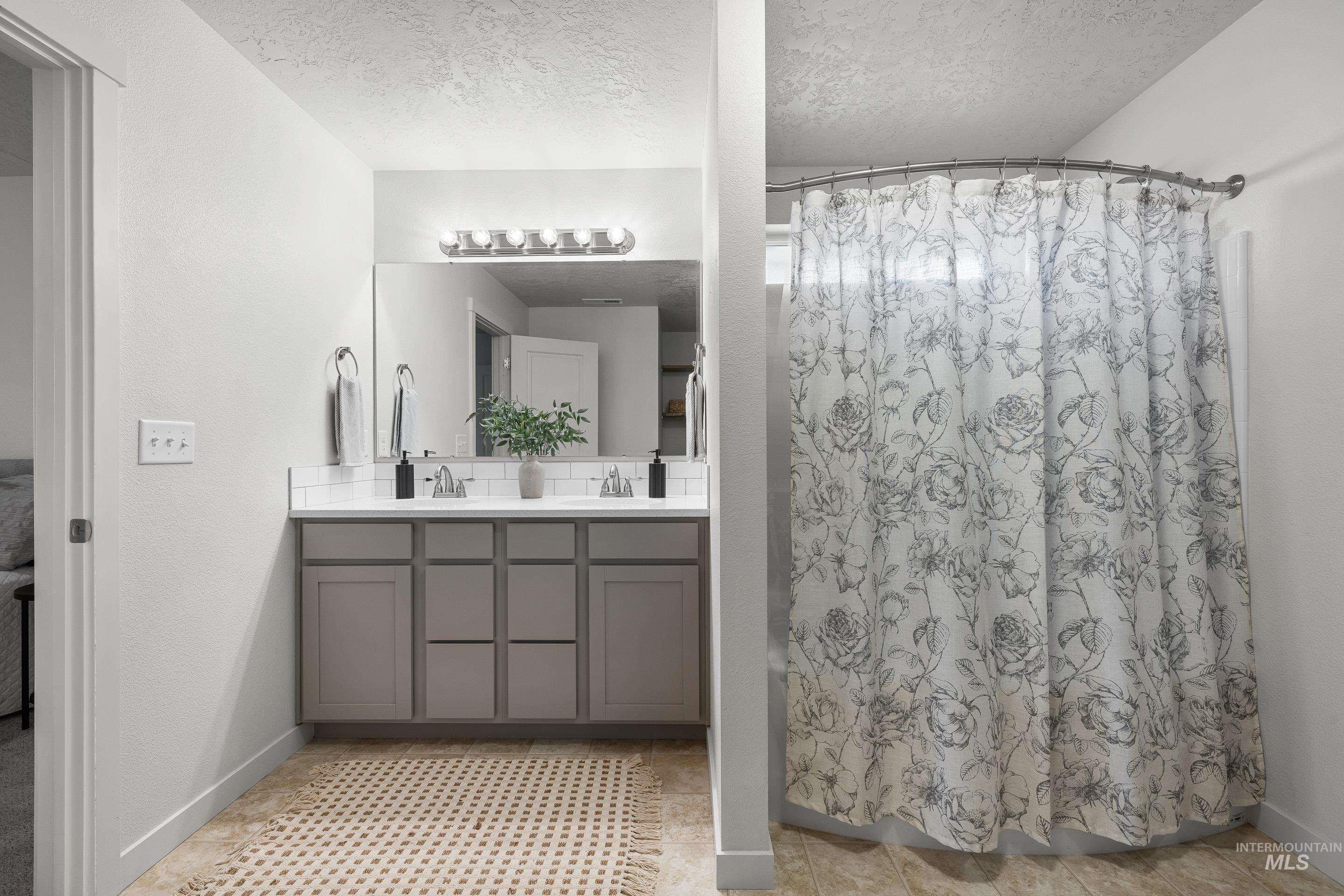 15100 N Fishing Creek Ave, Nampa, Idaho 83651, 3 Bedrooms, 2 Bathrooms, Residential For Sale, Price $415,000,MLS 98982599