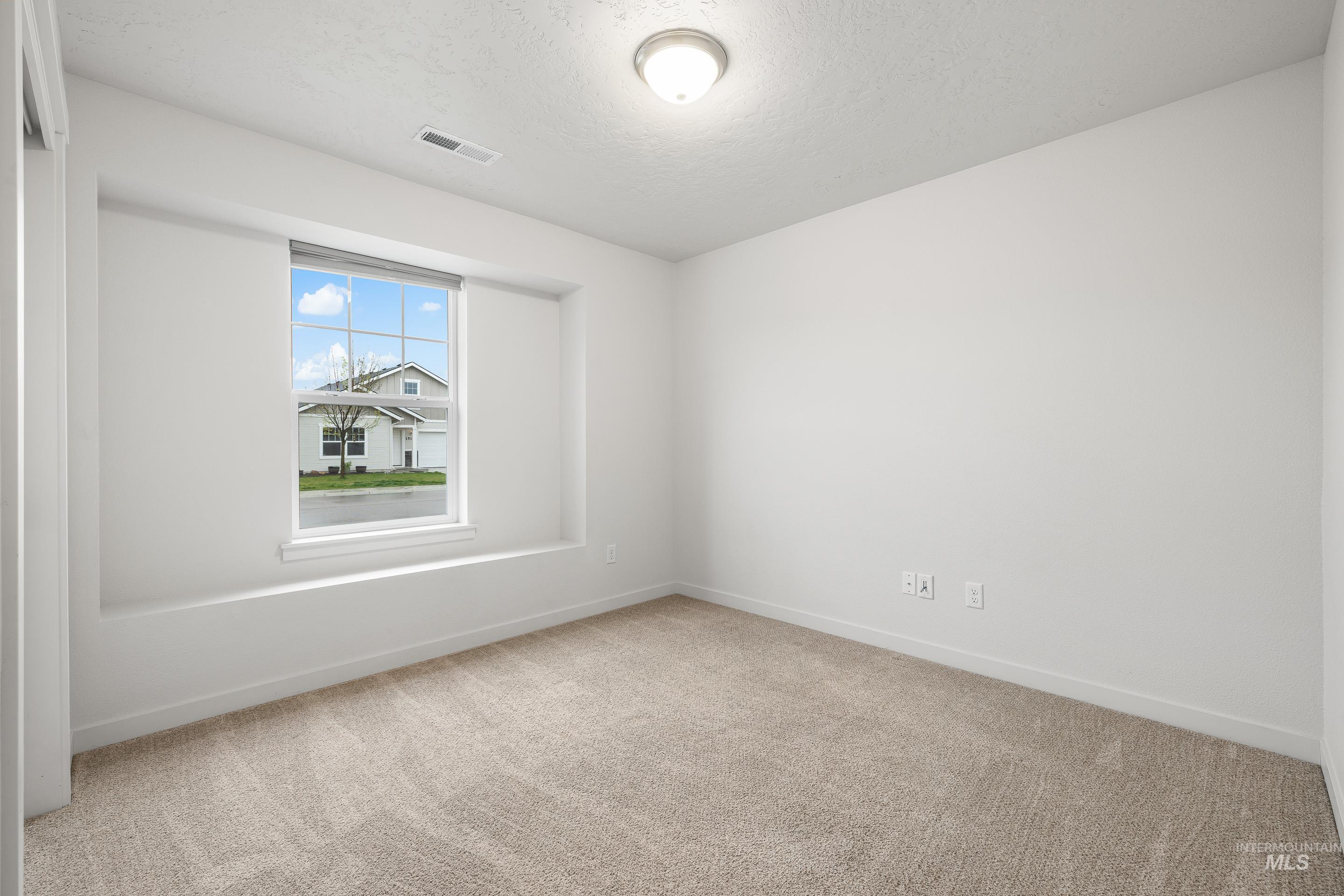 15100 N Fishing Creek Ave, Nampa, Idaho 83651, 3 Bedrooms, 2 Bathrooms, Residential For Sale, Price $415,000,MLS 98982599