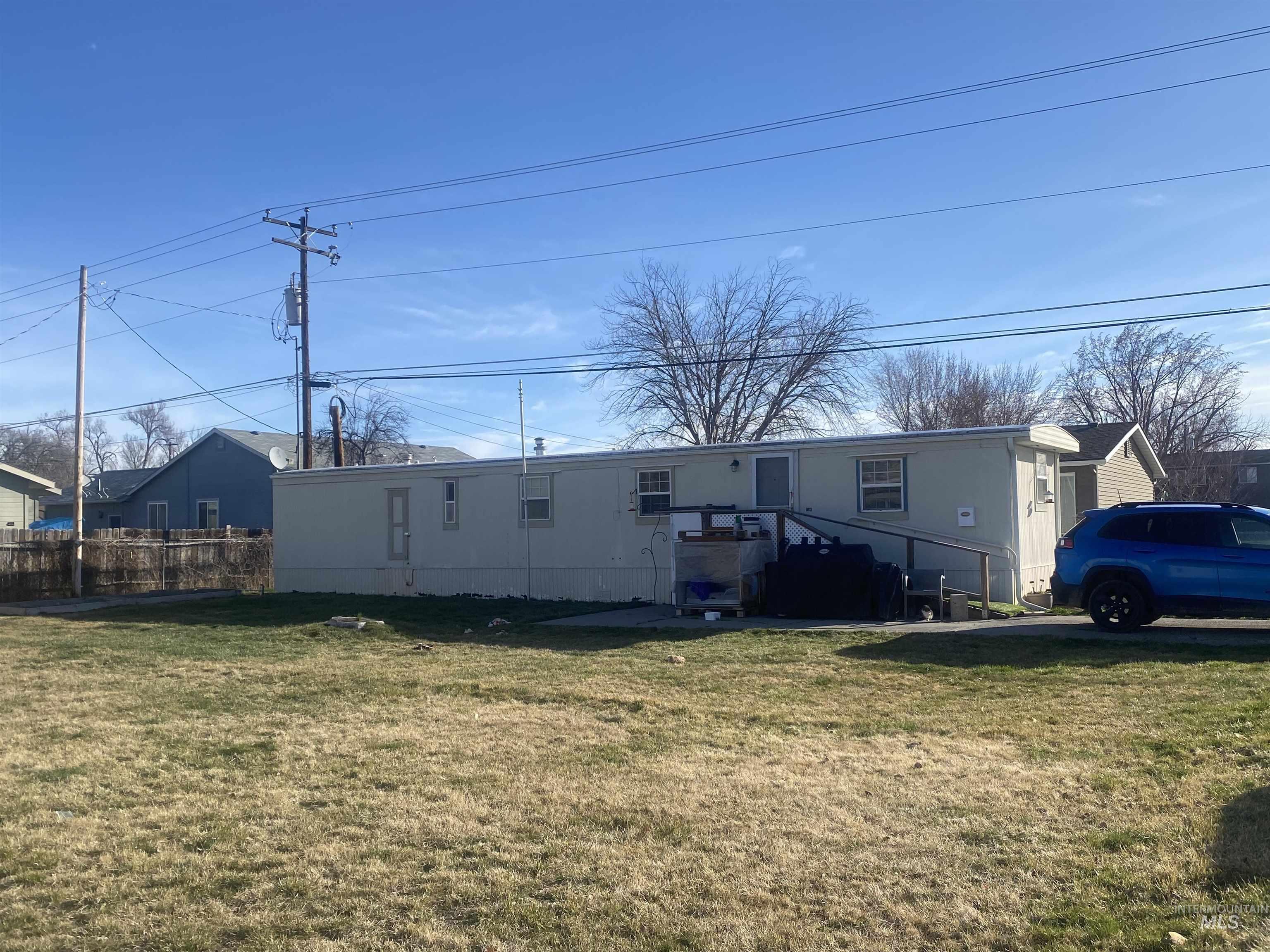 1120 N 3rd E, Mountain Home, Idaho 83647, 2 Bedrooms, 1 Bathroom, Residential Income For Sale, Price $290,000,MLS 98982600