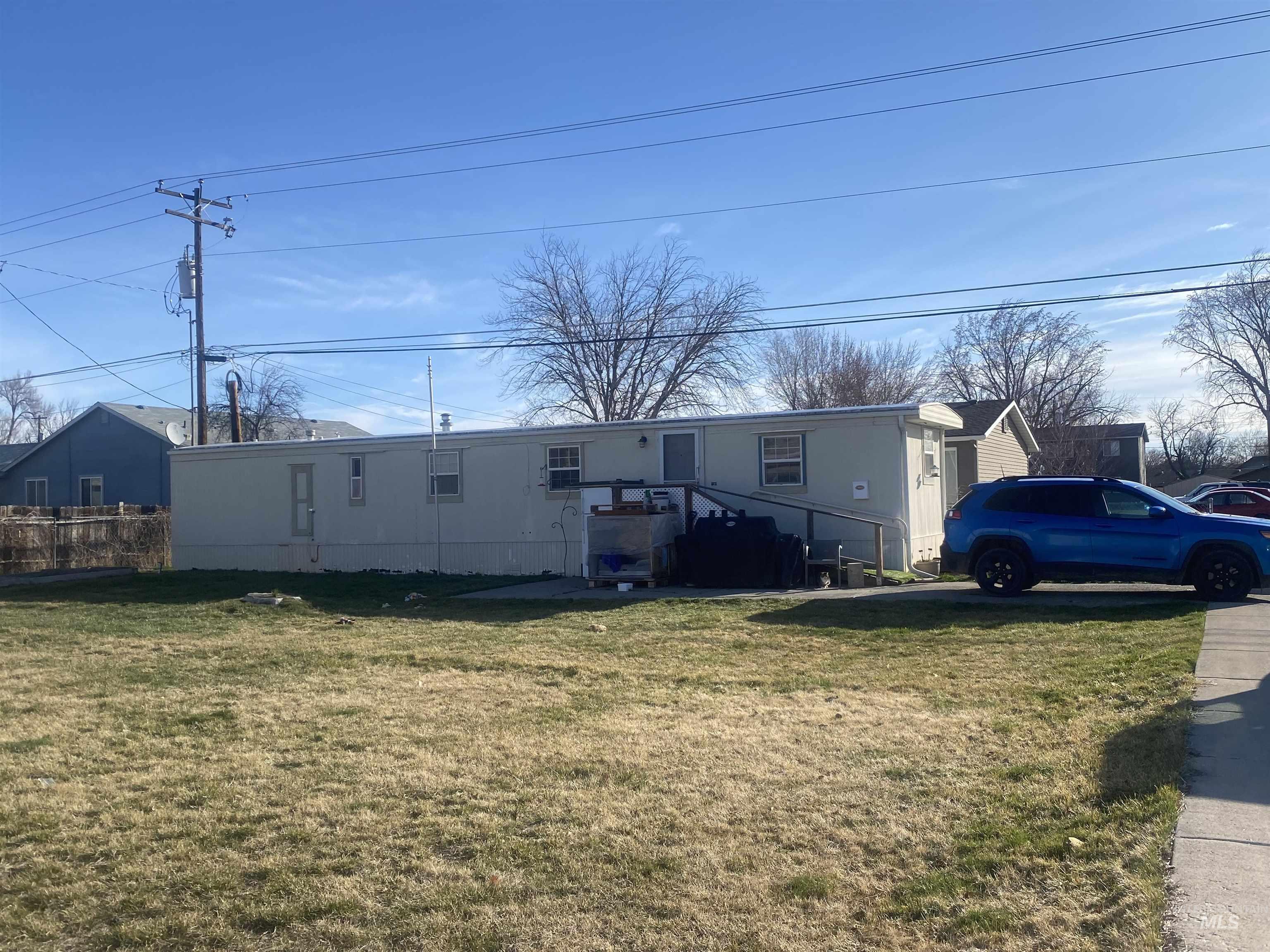 1120 N 3rd E, Mountain Home, Idaho 83647, 2 Bedrooms, 1 Bathroom, Residential Income For Sale, Price $290,000,MLS 98982600