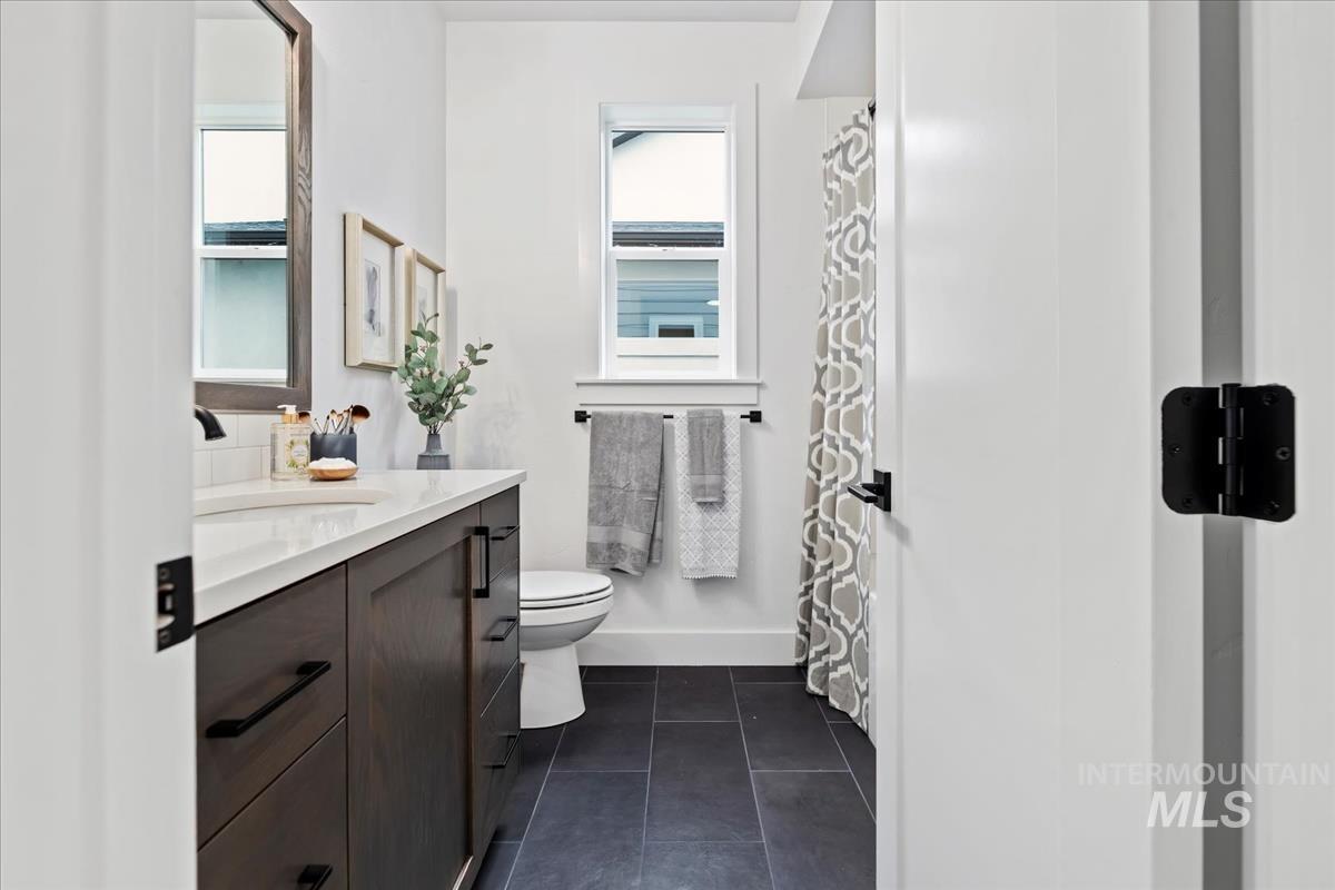 8253 W Gallup St, Meridian, Idaho 83646, 3 Bedrooms, 2.5 Bathrooms, Residential For Sale, Price $674,900, 98982604